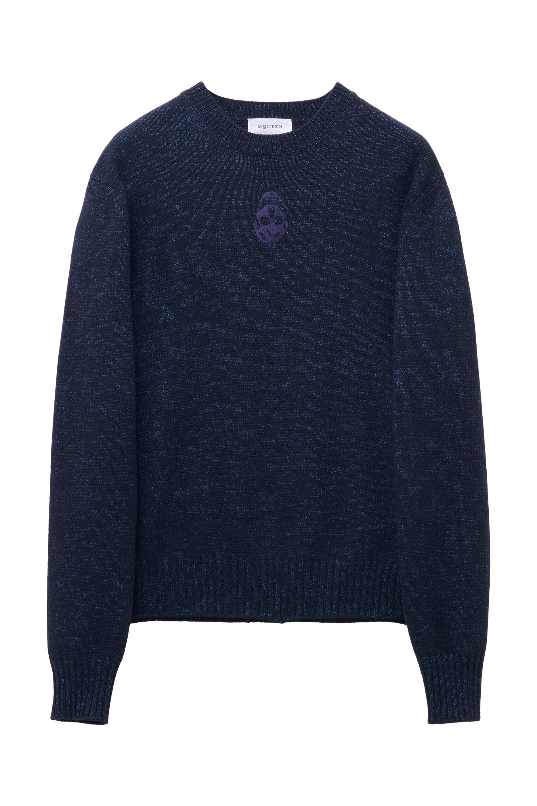 كنزة بطبعة جمجمة