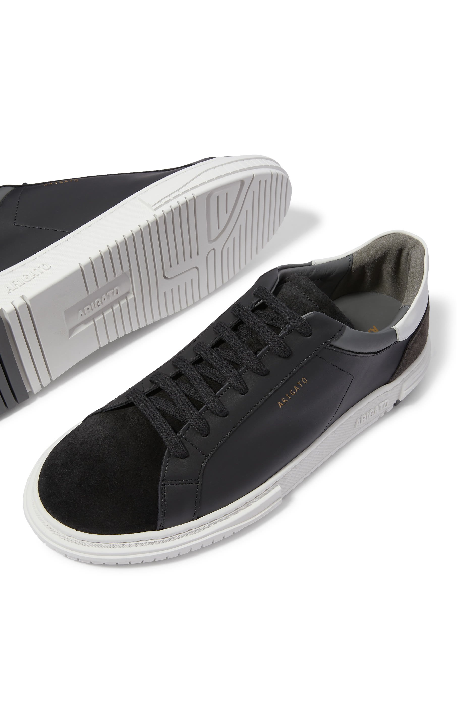 سنيكرز أتلس