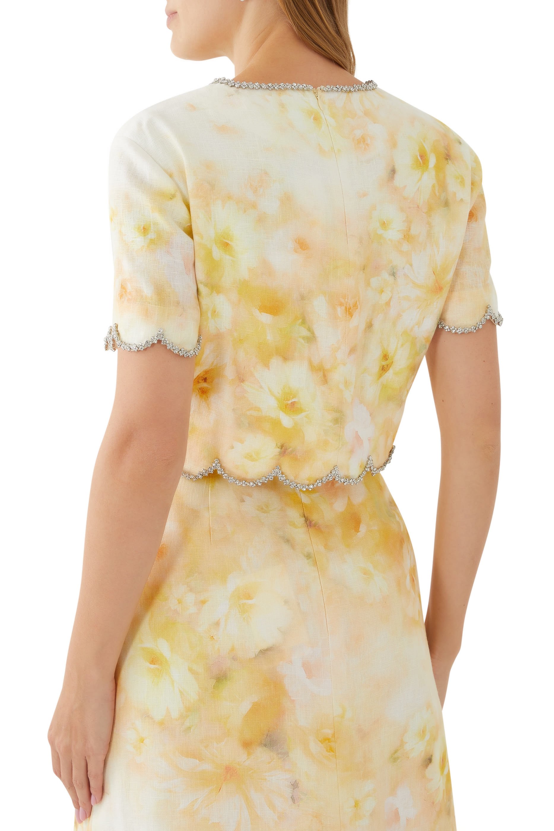 بلوزة كروش بحواف صدفية