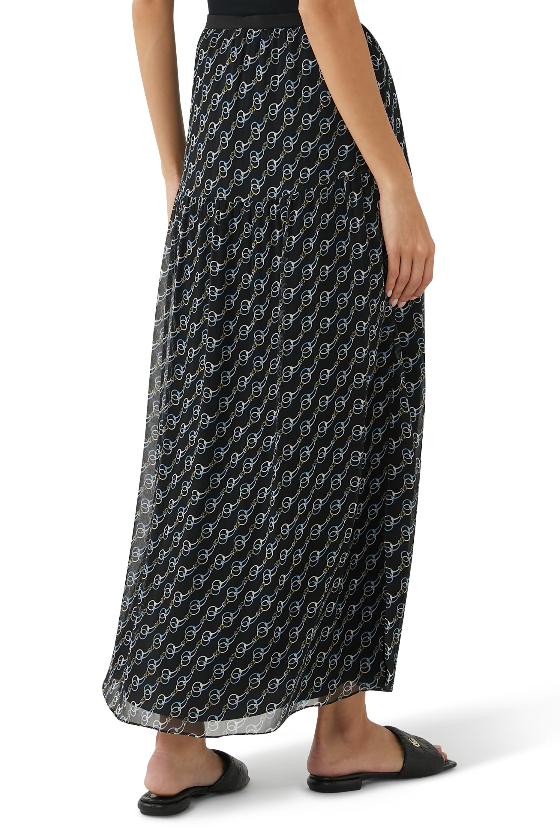 تنورة بطبعات حرير