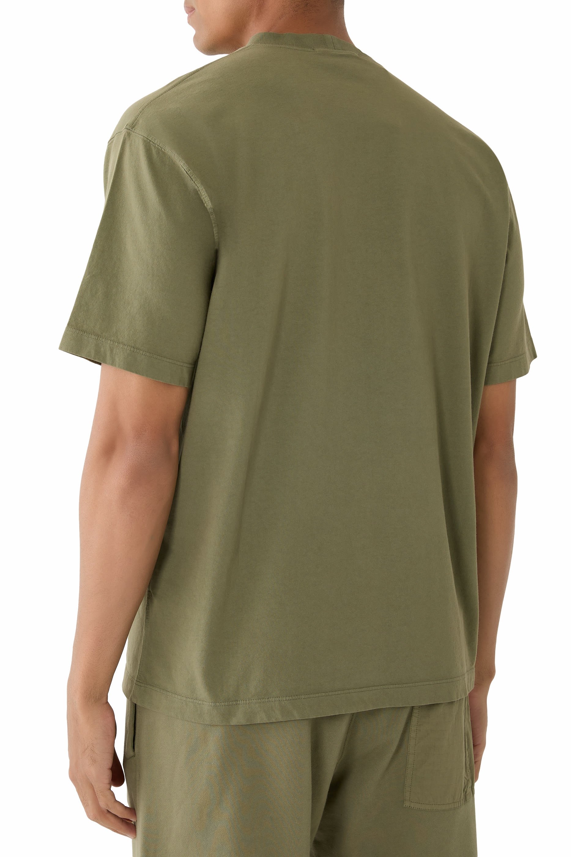 تيشيرت برقعة شعار البوصلة 