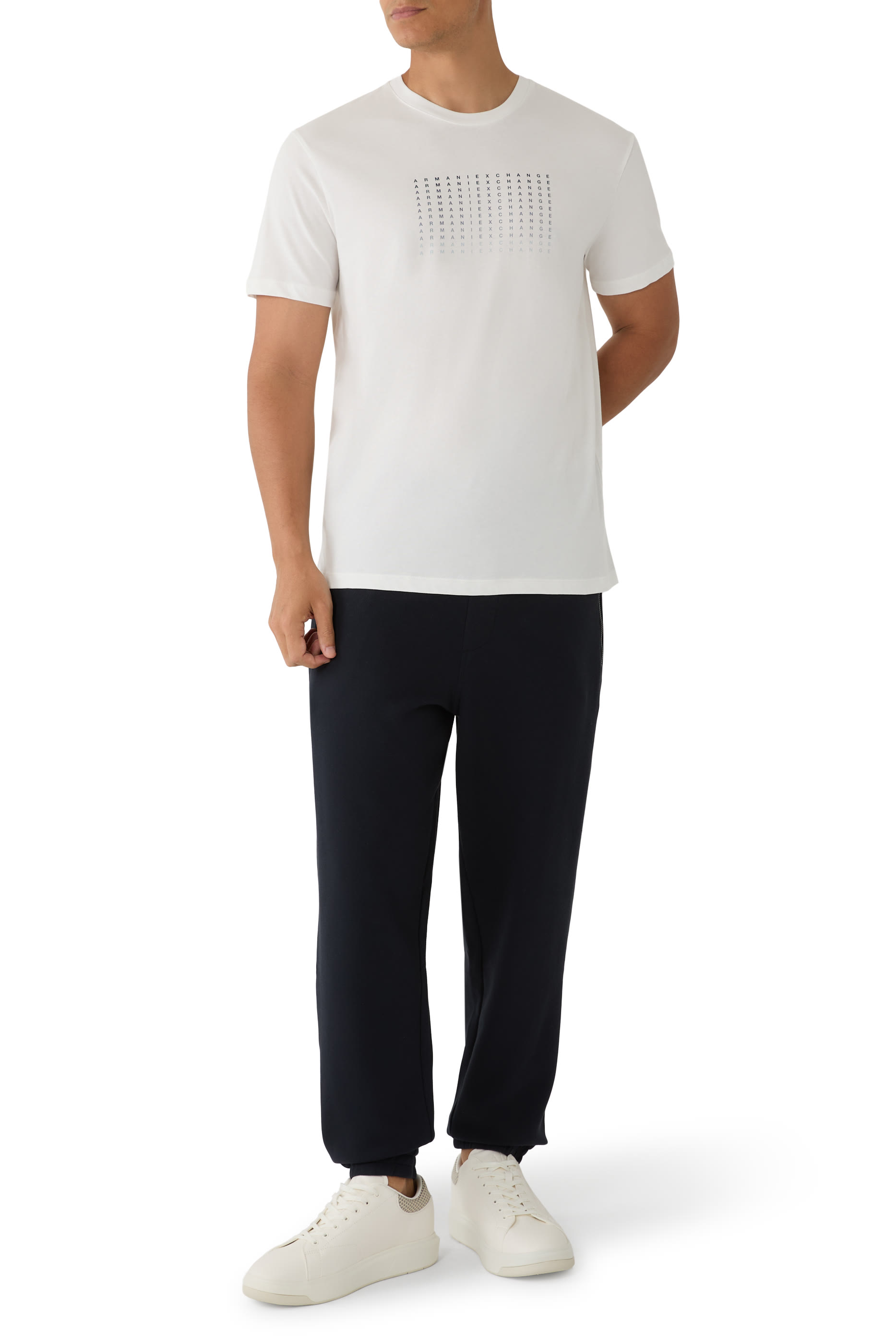 تيشيرت بطبعة شعار الماركة قطن