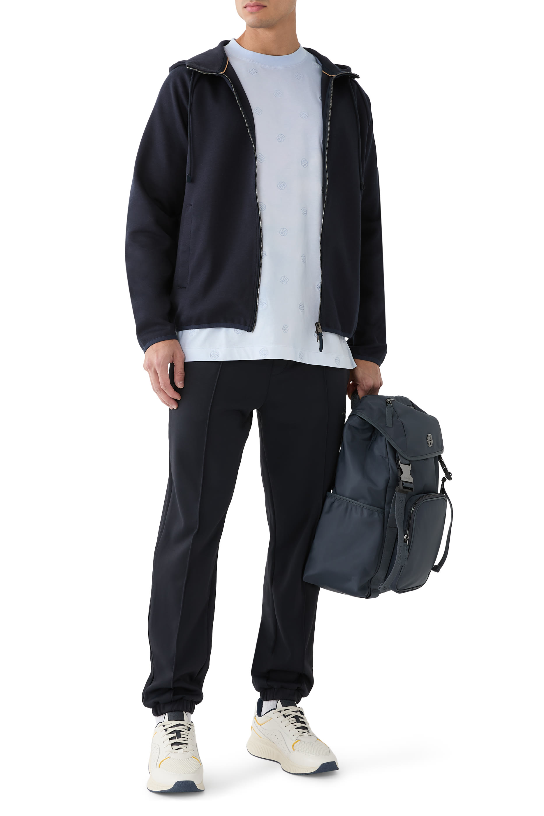 تيشيرت بنقشة حرفي شعار الماركة