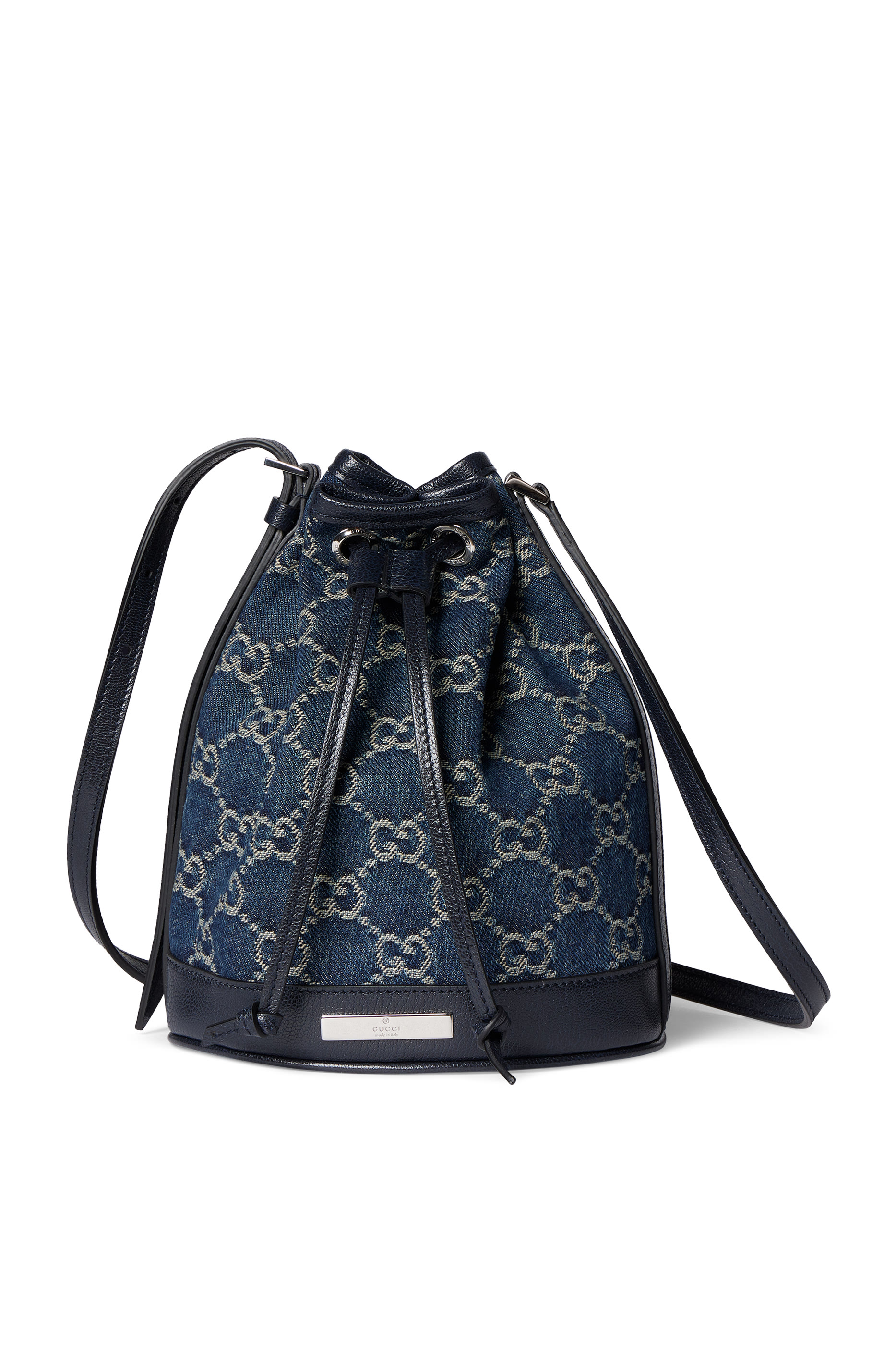 حقيبة باكيت صغيرة بحلية شعار الماركة