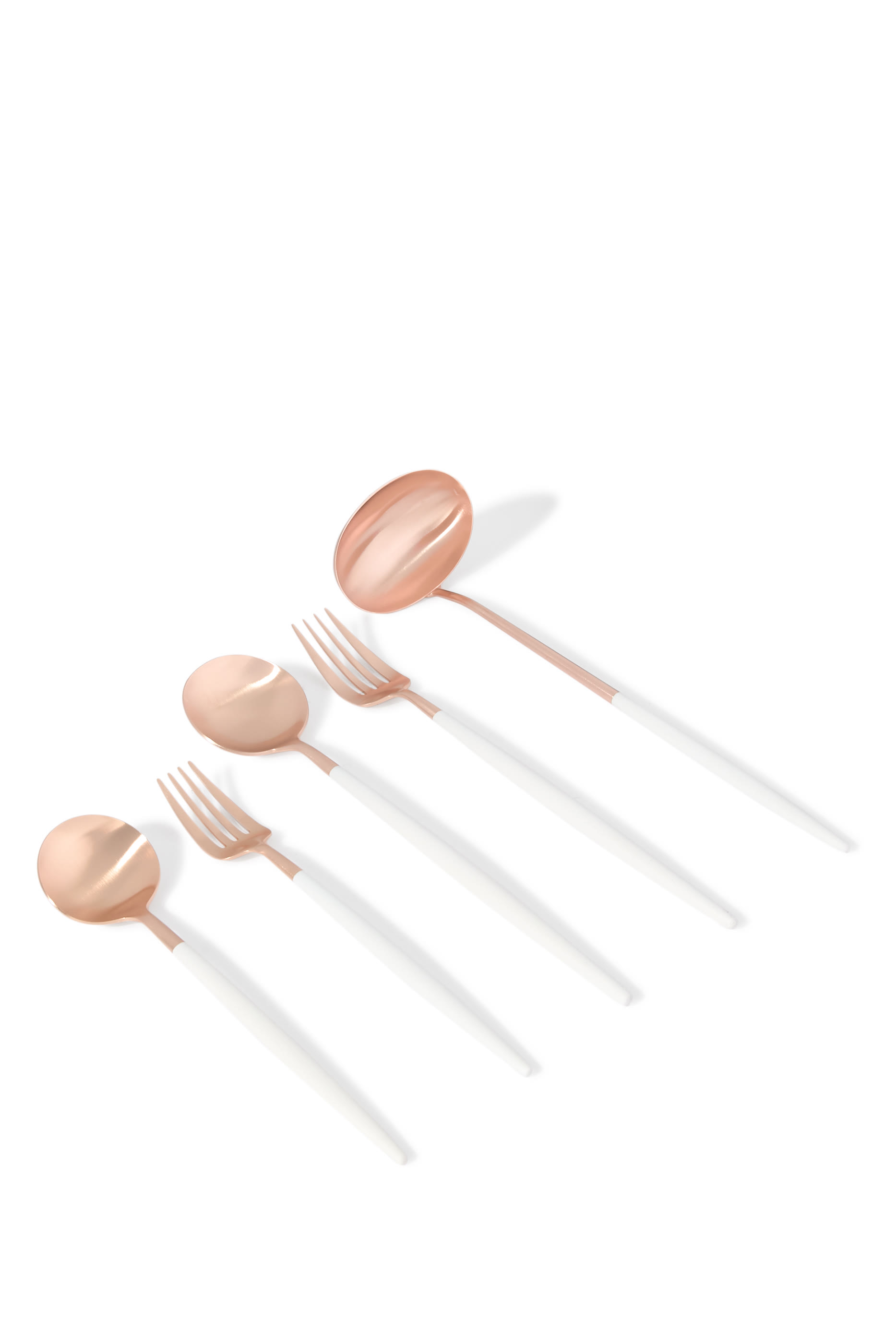 طقم أدوات المائدة