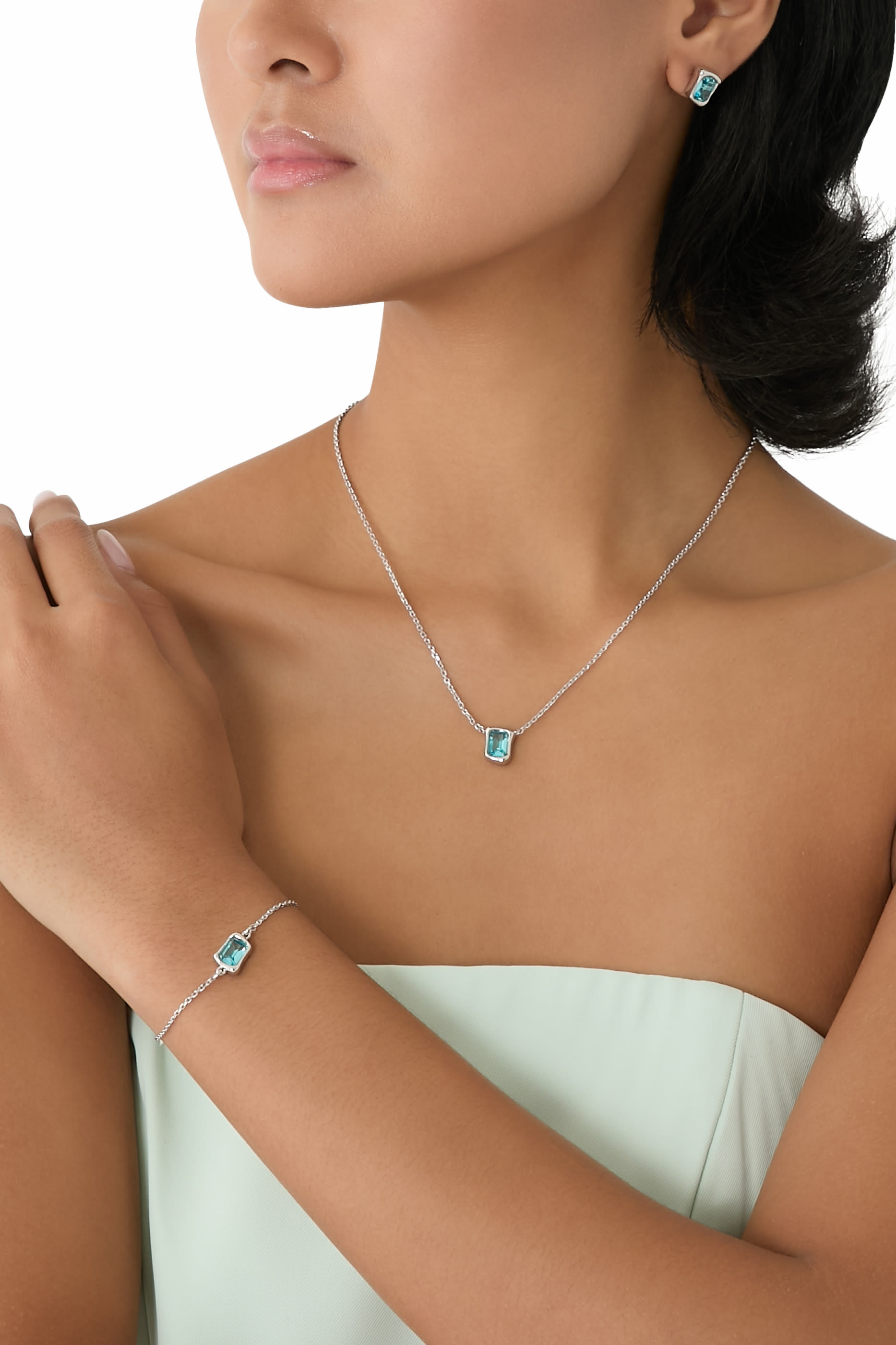 قلادة مولتن بحجر زجاجي