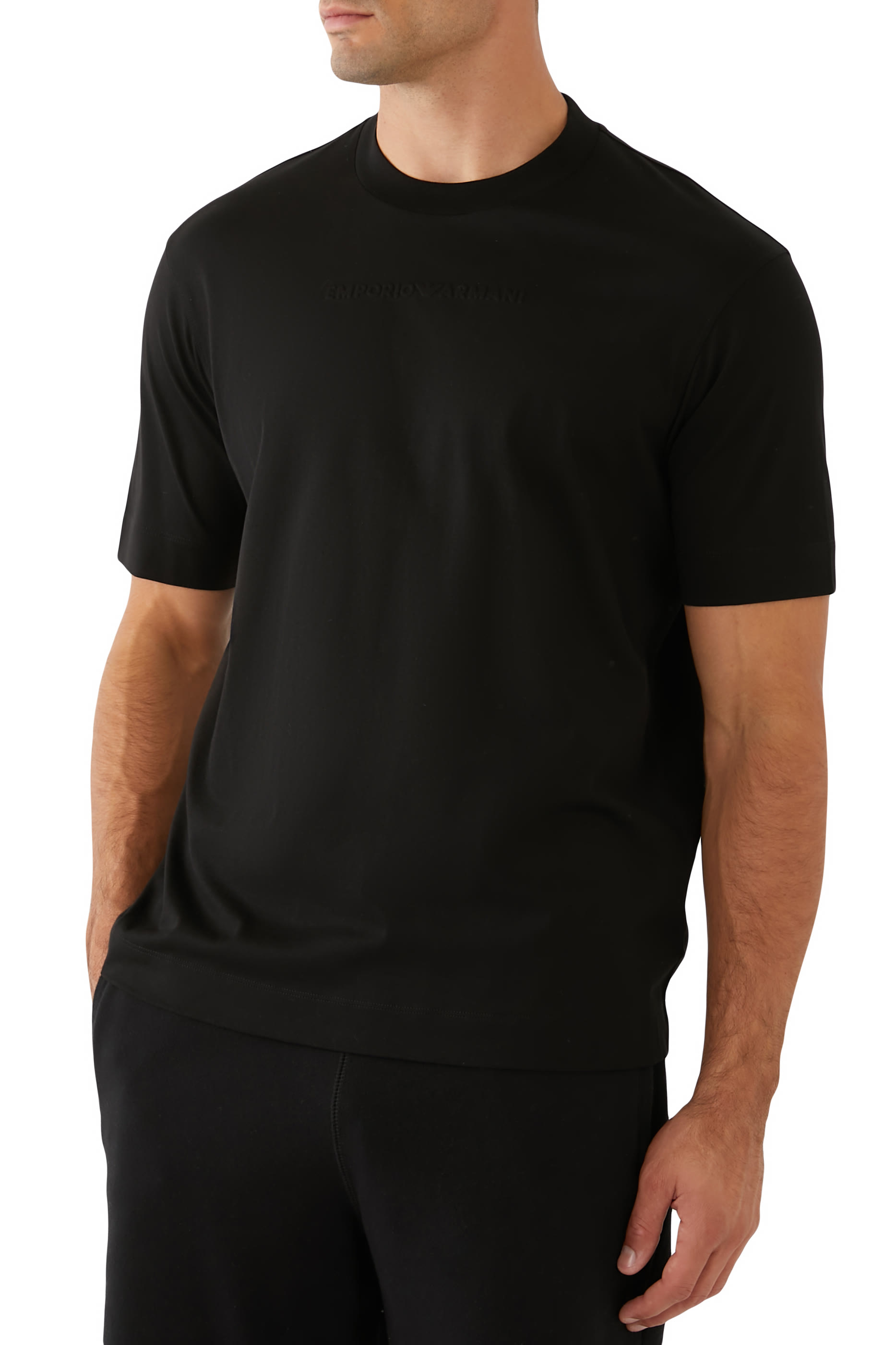 تيشيرت بنقشة شعار الماركة بحجم صغير