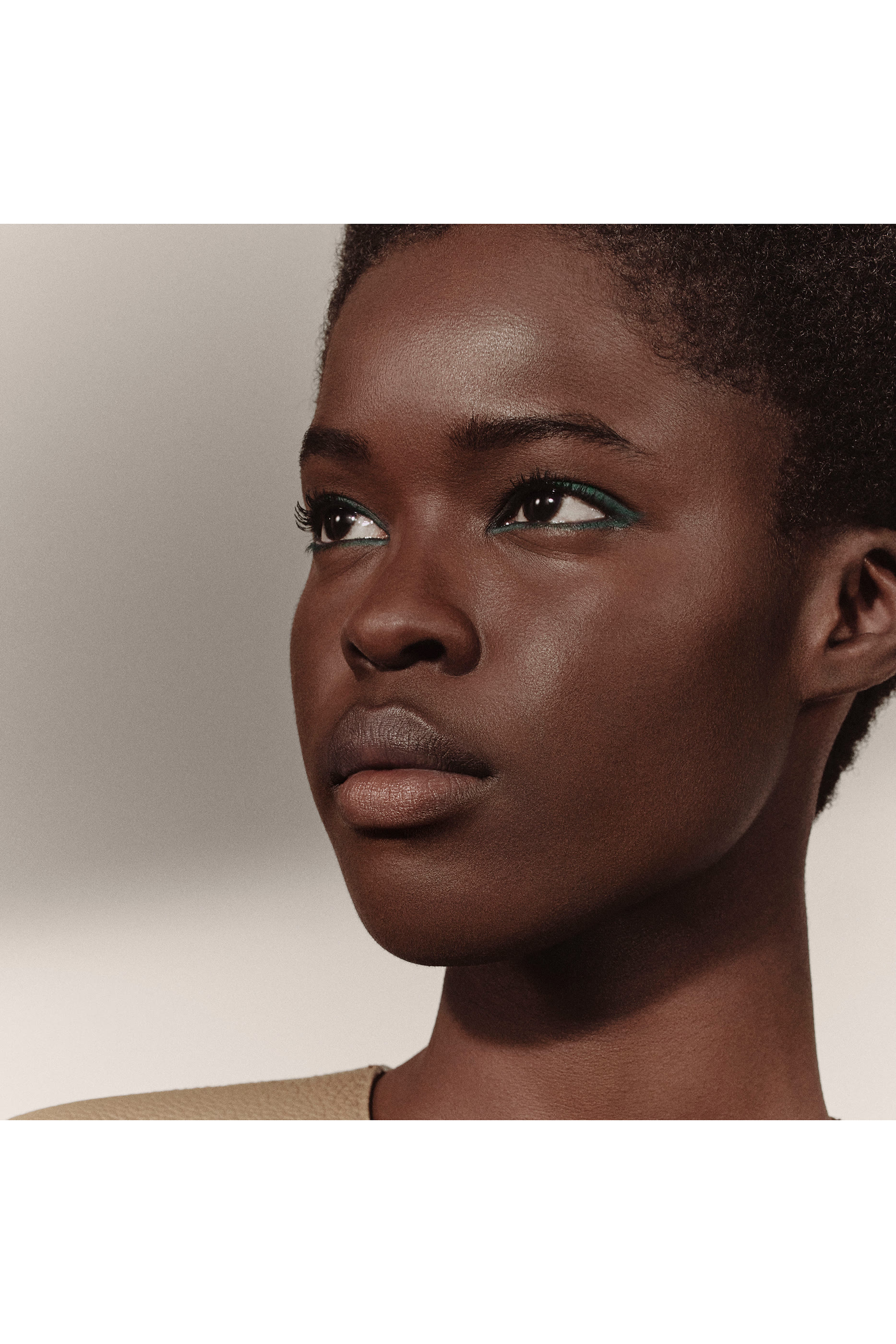 قلم لتحديد العيون Trait d'Herm&egrave;s