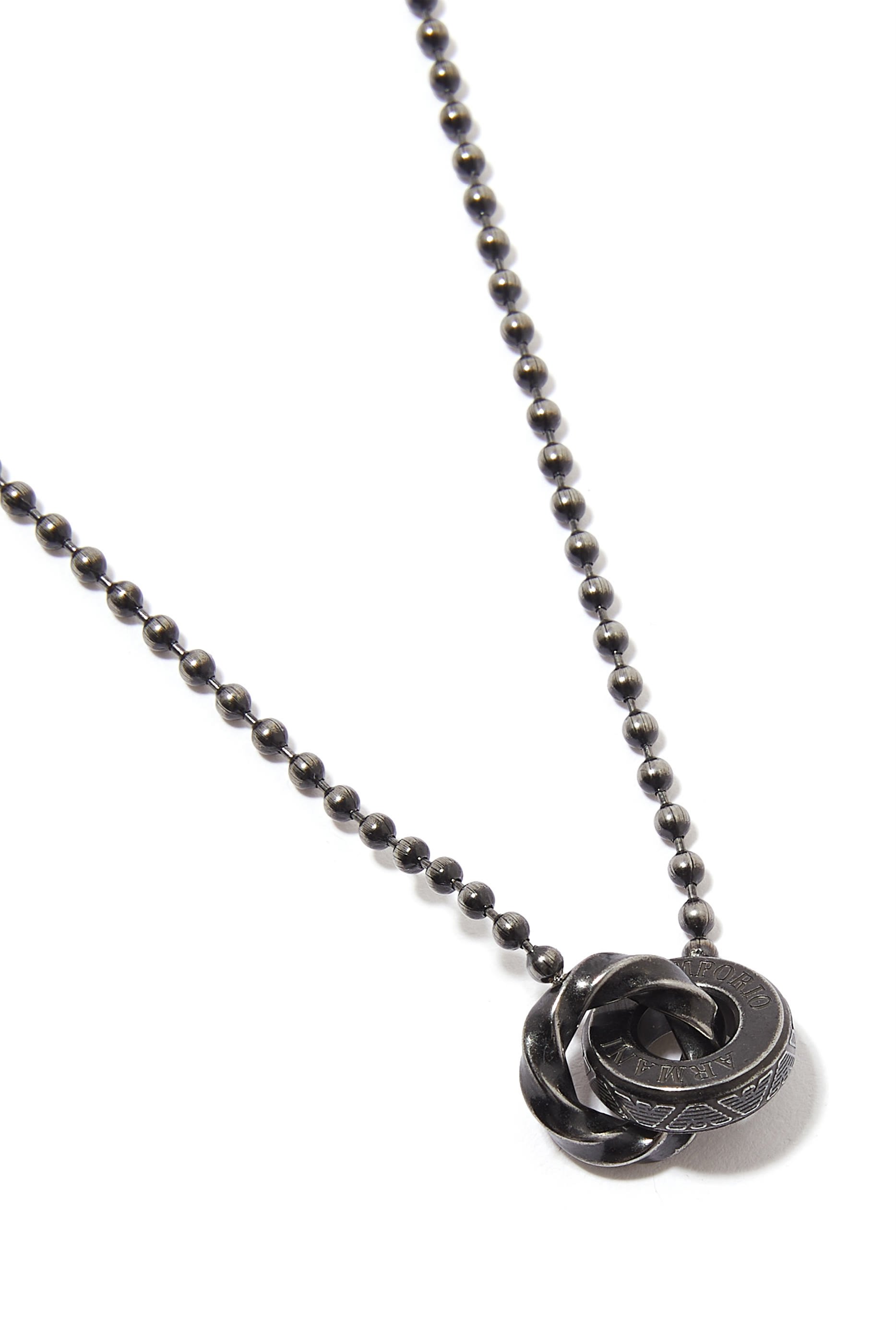 قلادة ترند بشعار الماركة الشهير