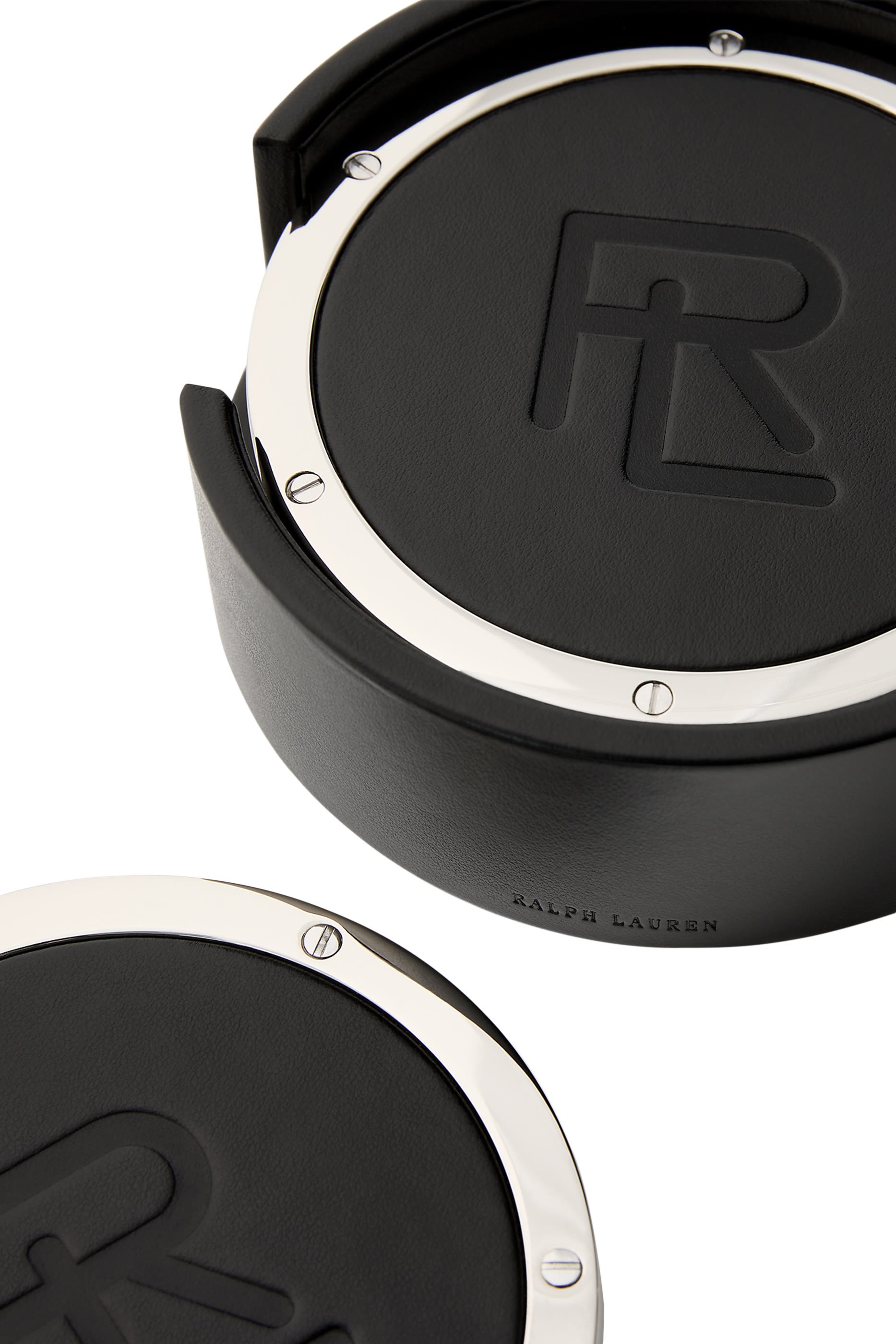 طقم قاعدة أكواب بشعار الماركة بتصميم متداخل جلد