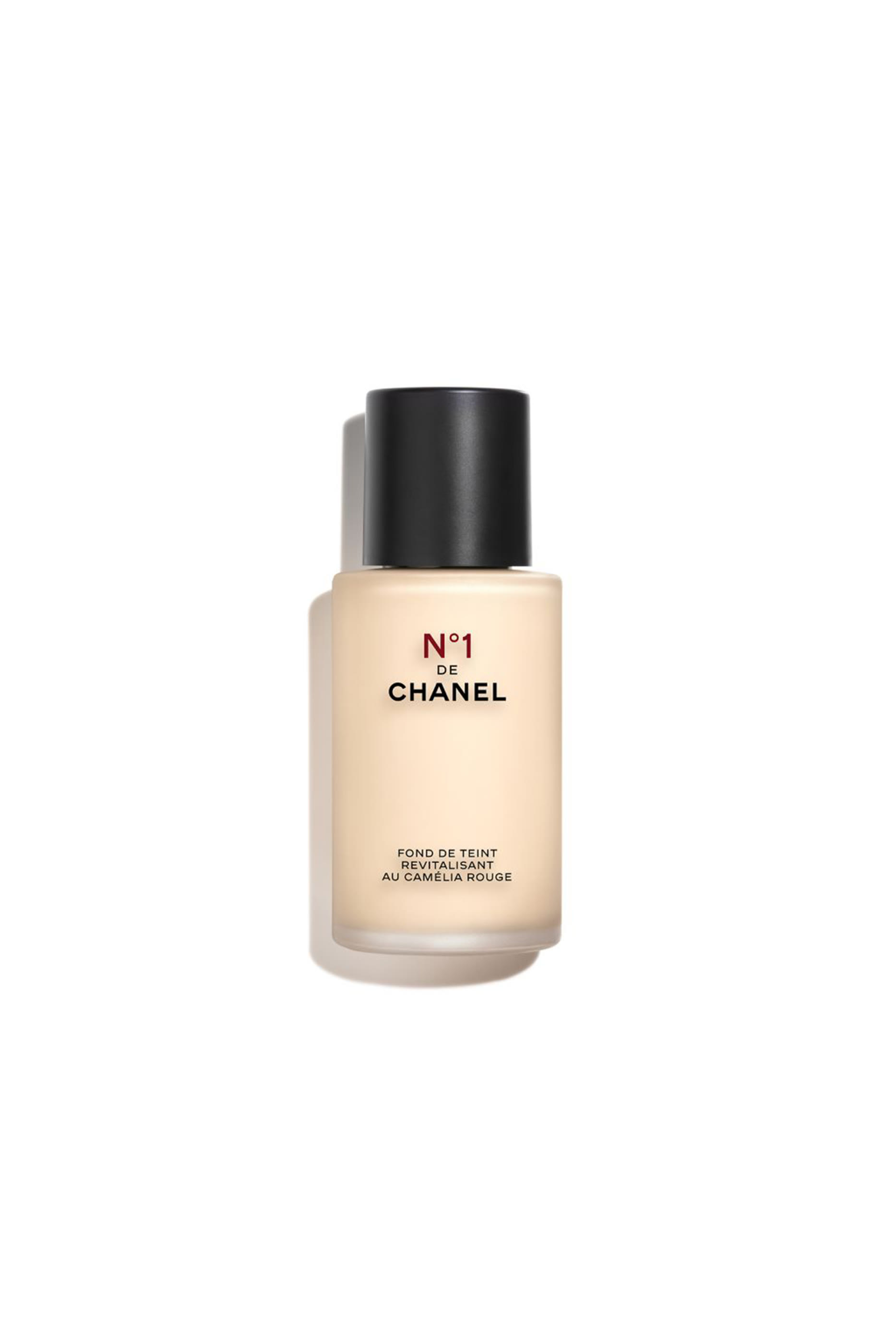CHANEL N&deg;1 DE CHANEL FOND DE TEINT REVITALISANT يُعزز الإشراق - يُرطّب - يحمي