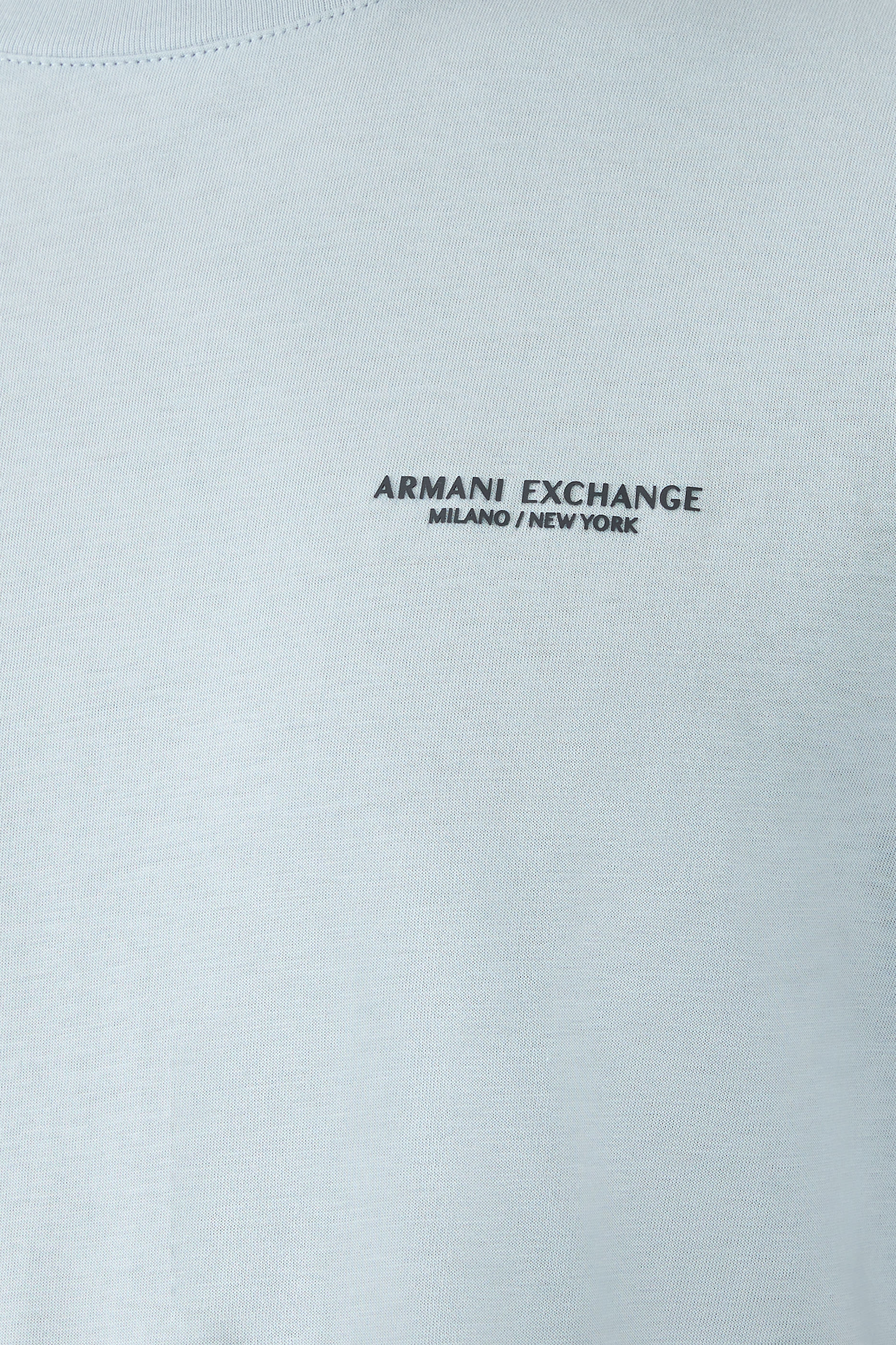 تيشيرت بشعار الماركة