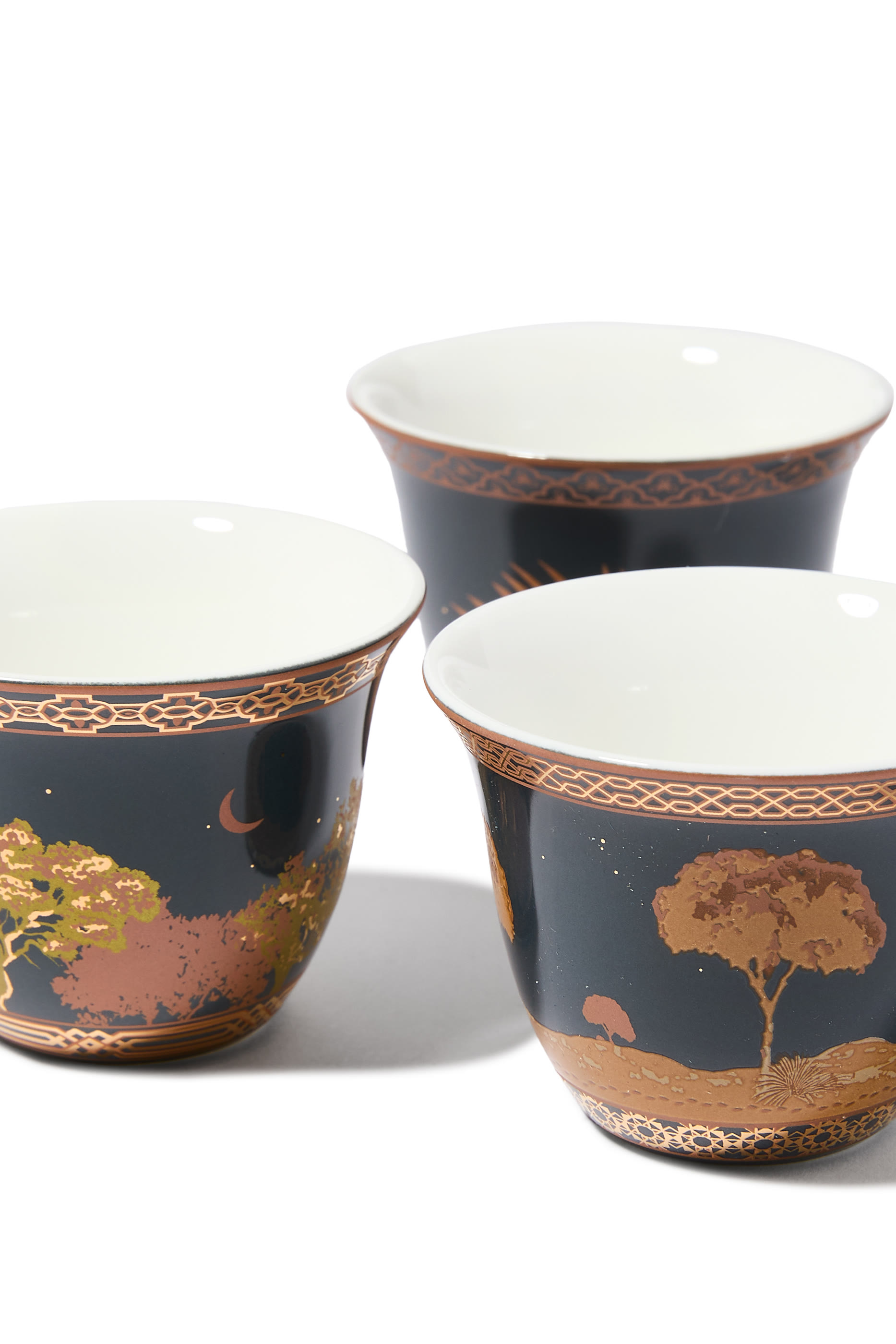 طقم فناجين وصحون قهوة بلو موون