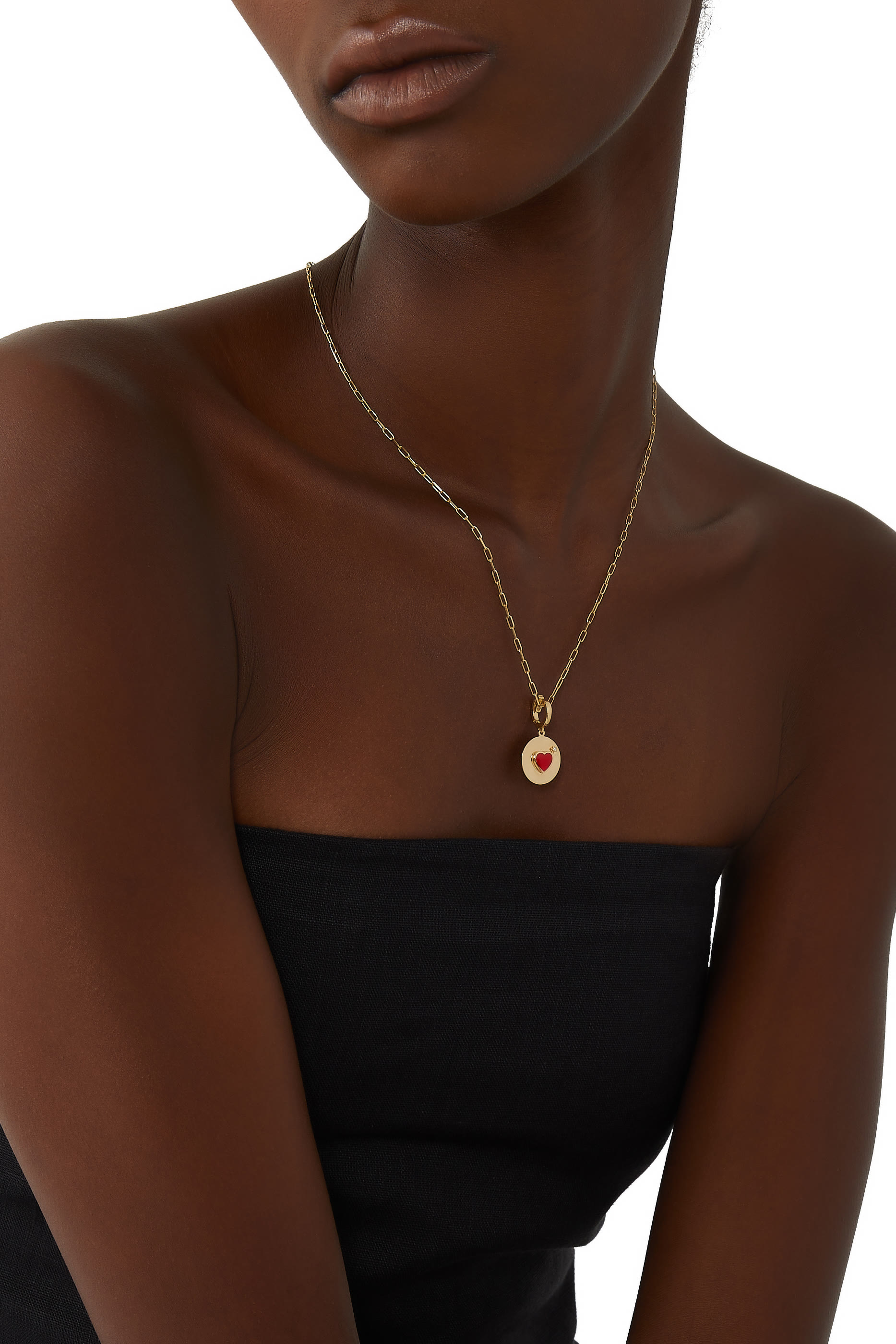 حلية بتصميم عين سبيرال مرصعة بالماس ذهب أصفر عيار 18