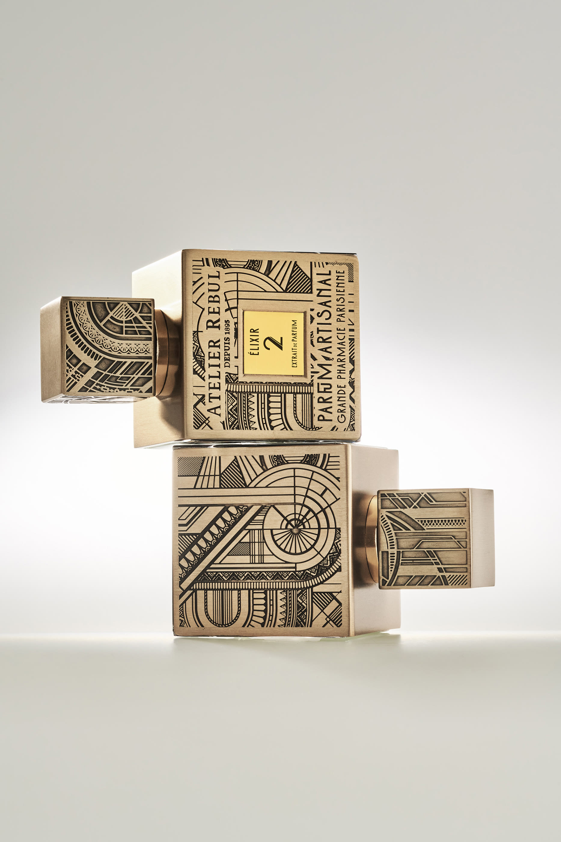 عطر مركز نمبر 2 إلكسير أرتيسانال