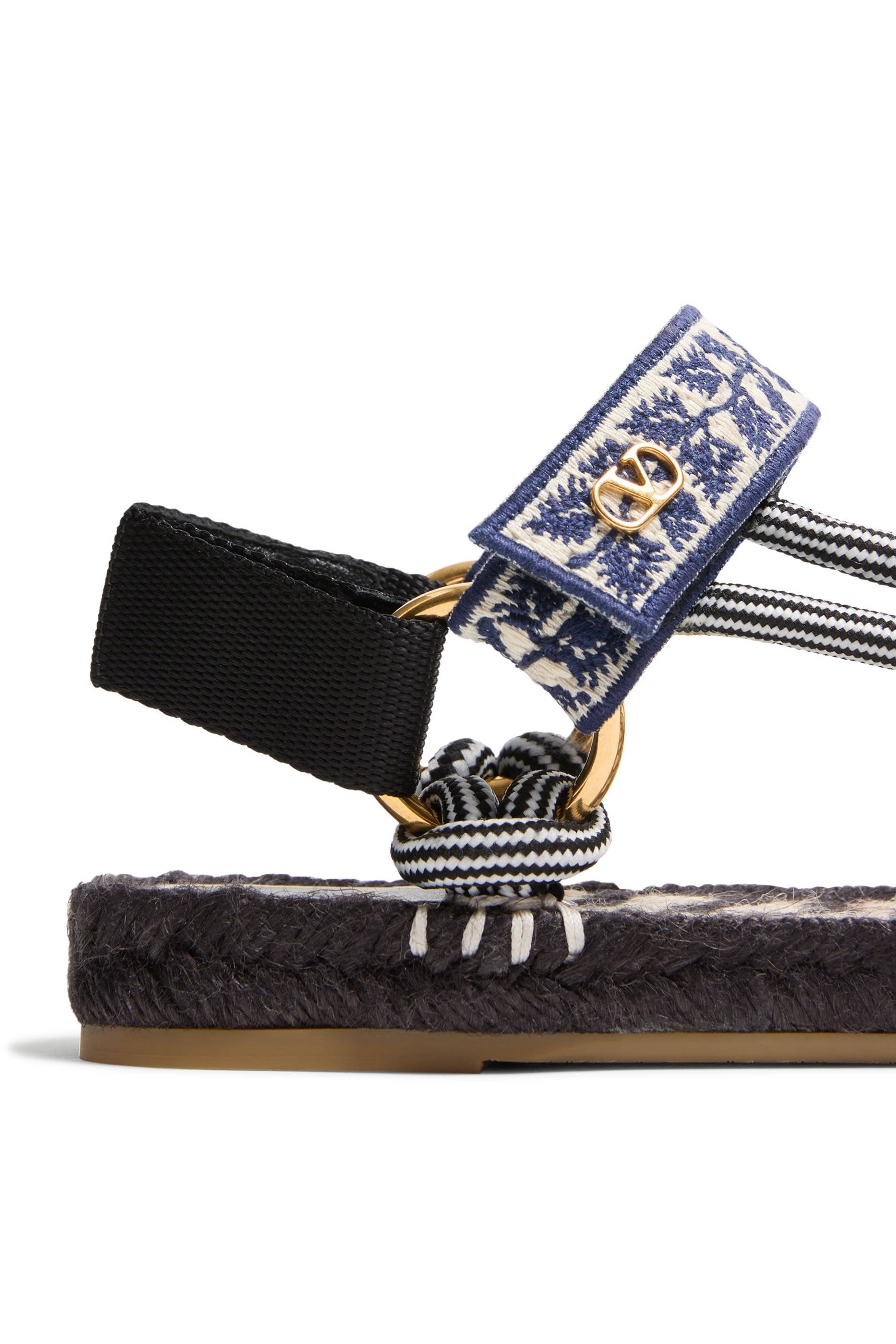 صندل بنعل مسطح