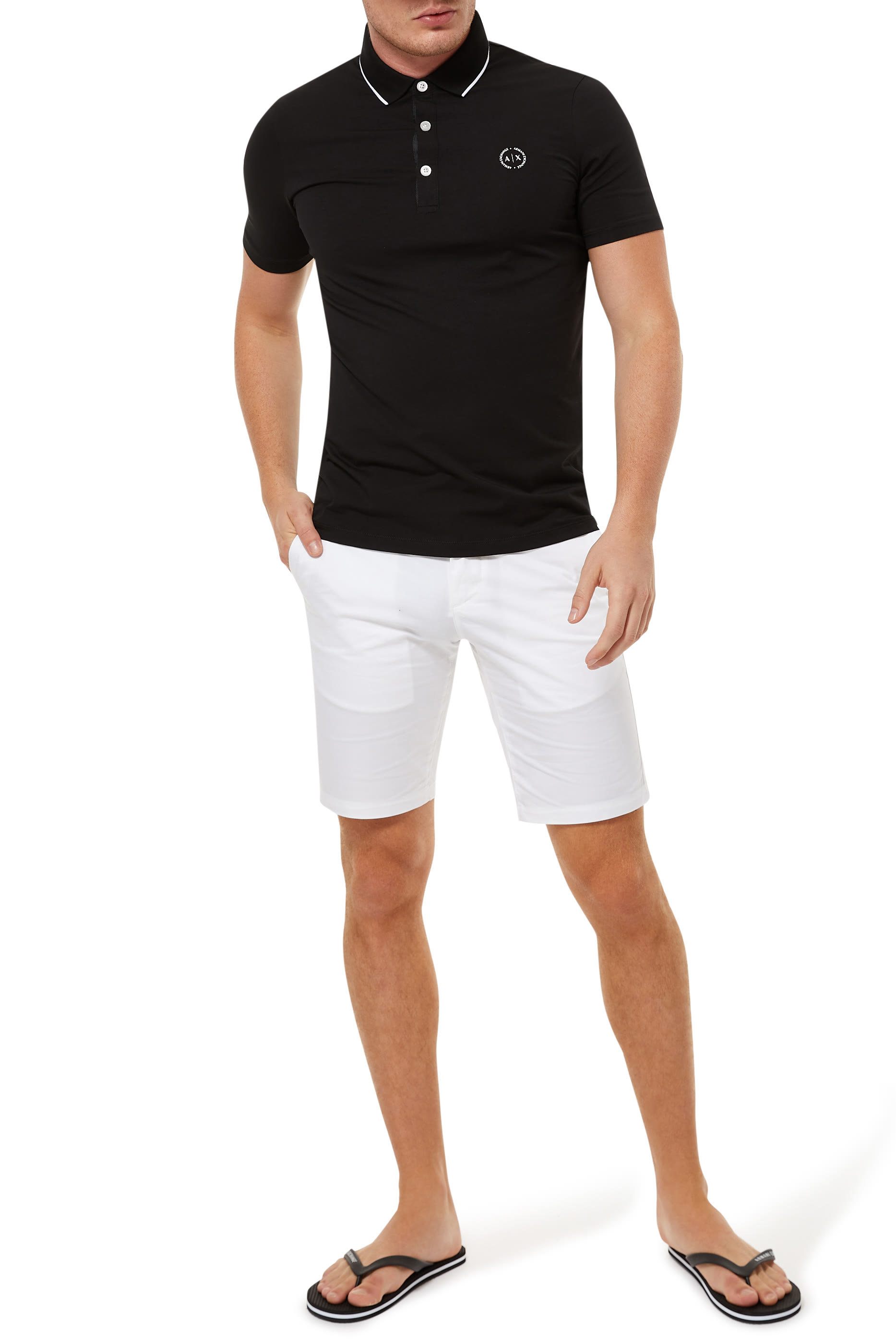 تي شيرت بولو بشعار الماركة بتصميم دائري