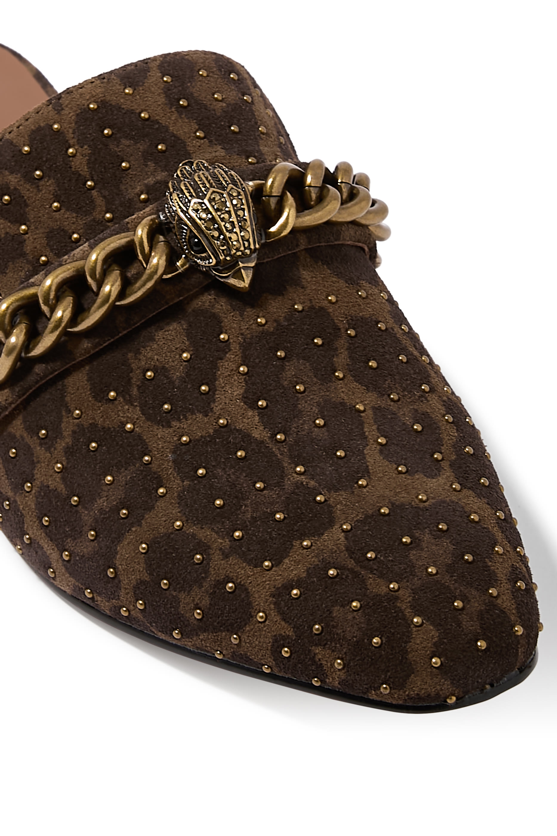 حذاء تشيلسيا مفتوح مزبن بحلية شعار الماركة وسلسلة