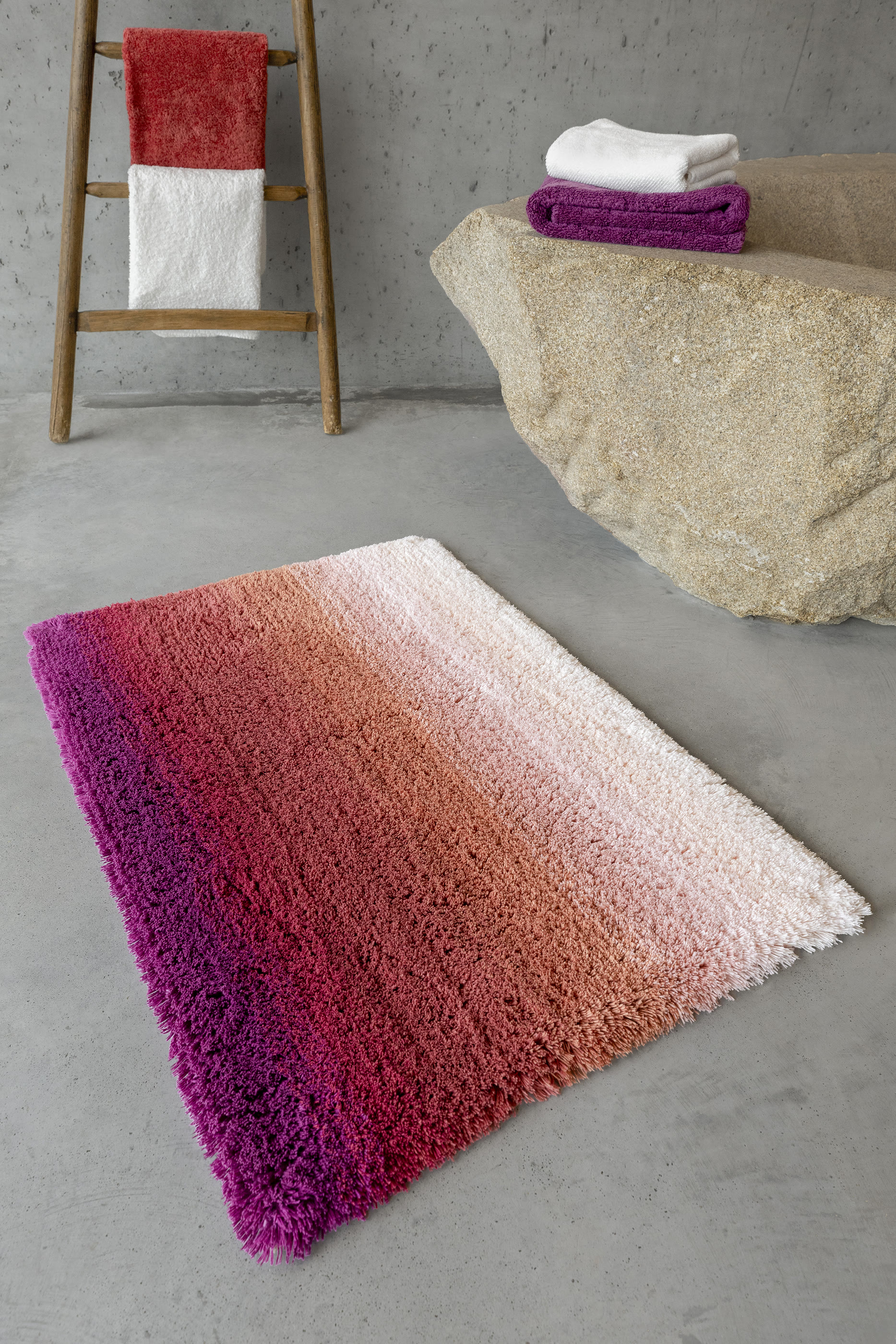 دواسة حمام أورور