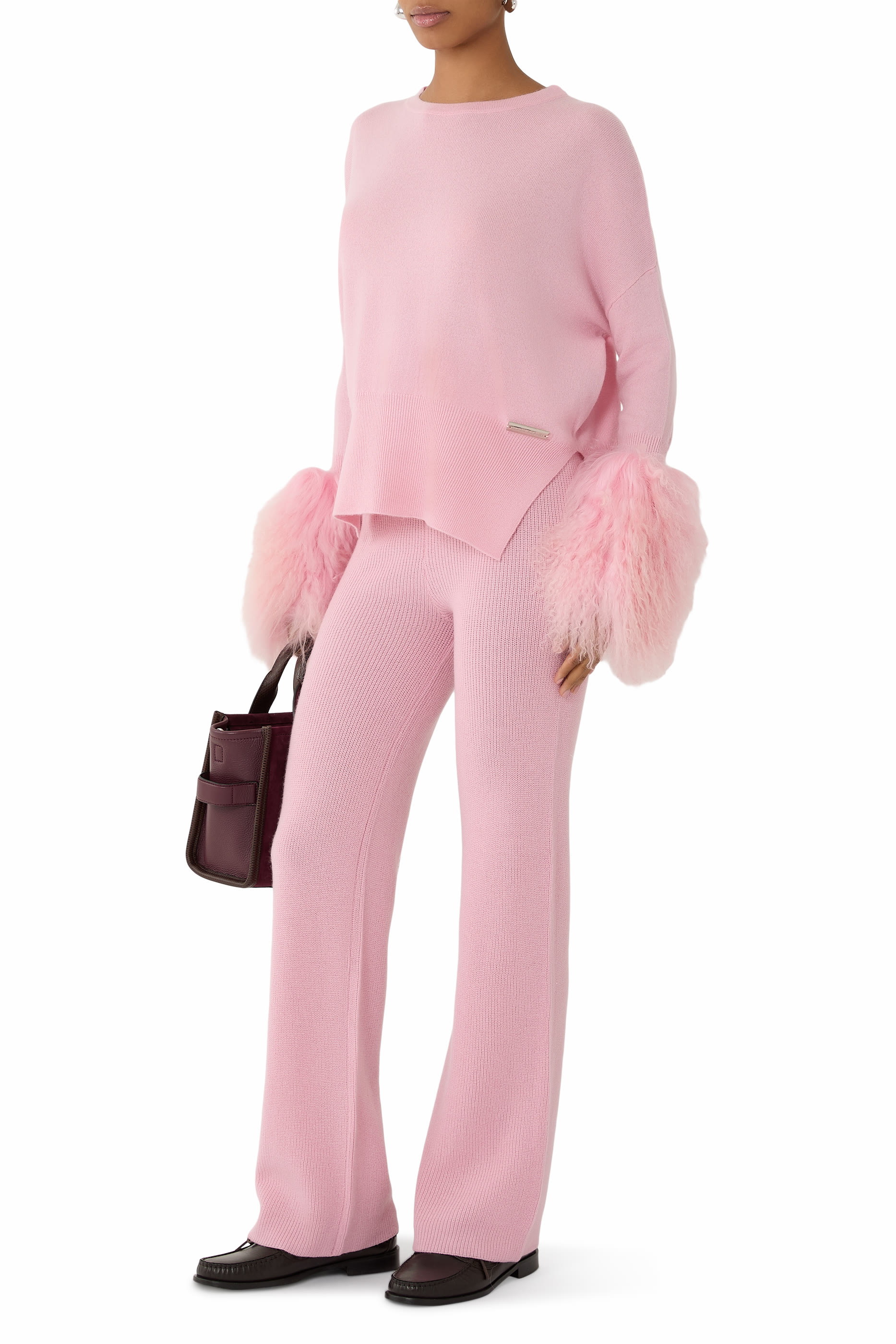 بنطال بقصة ساق واسعة مريحة