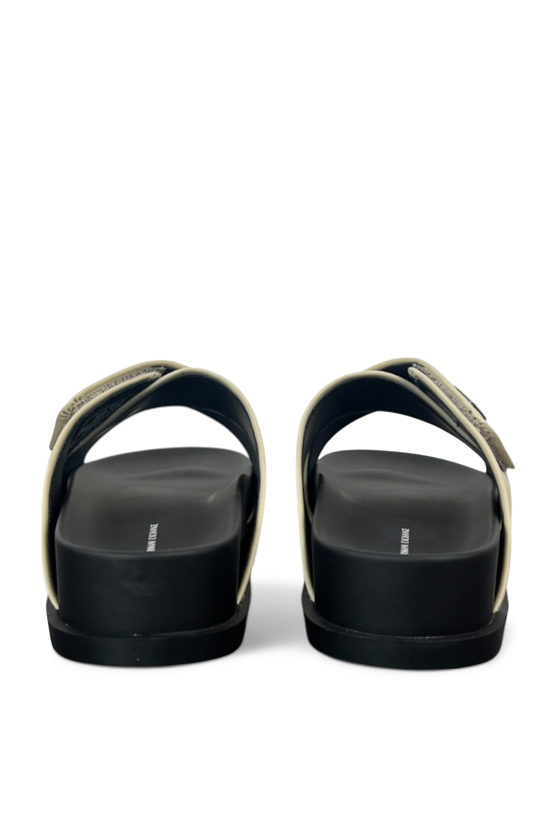 صندل بشعار الماركة