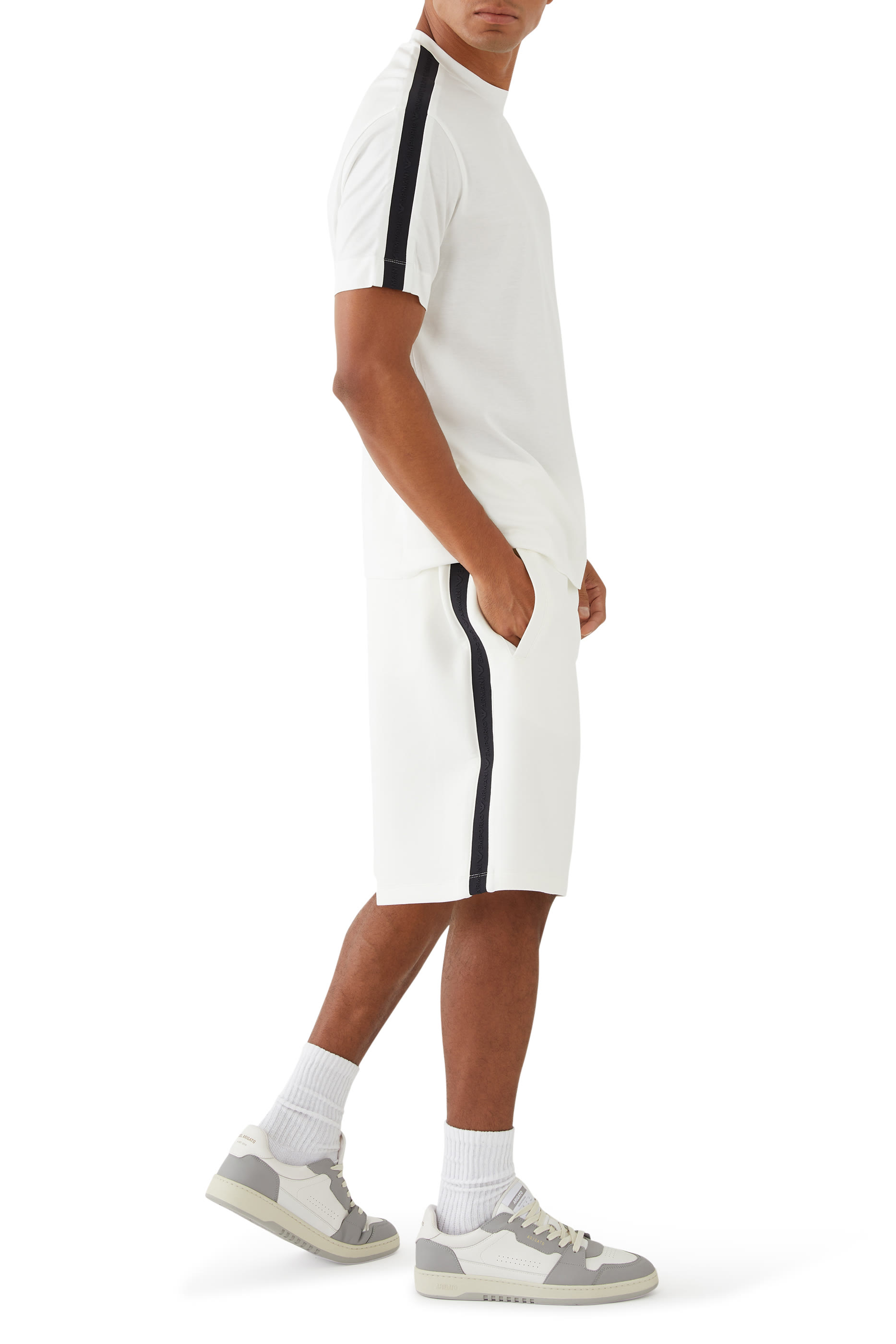 تيشرت قطن بشعار الماركة