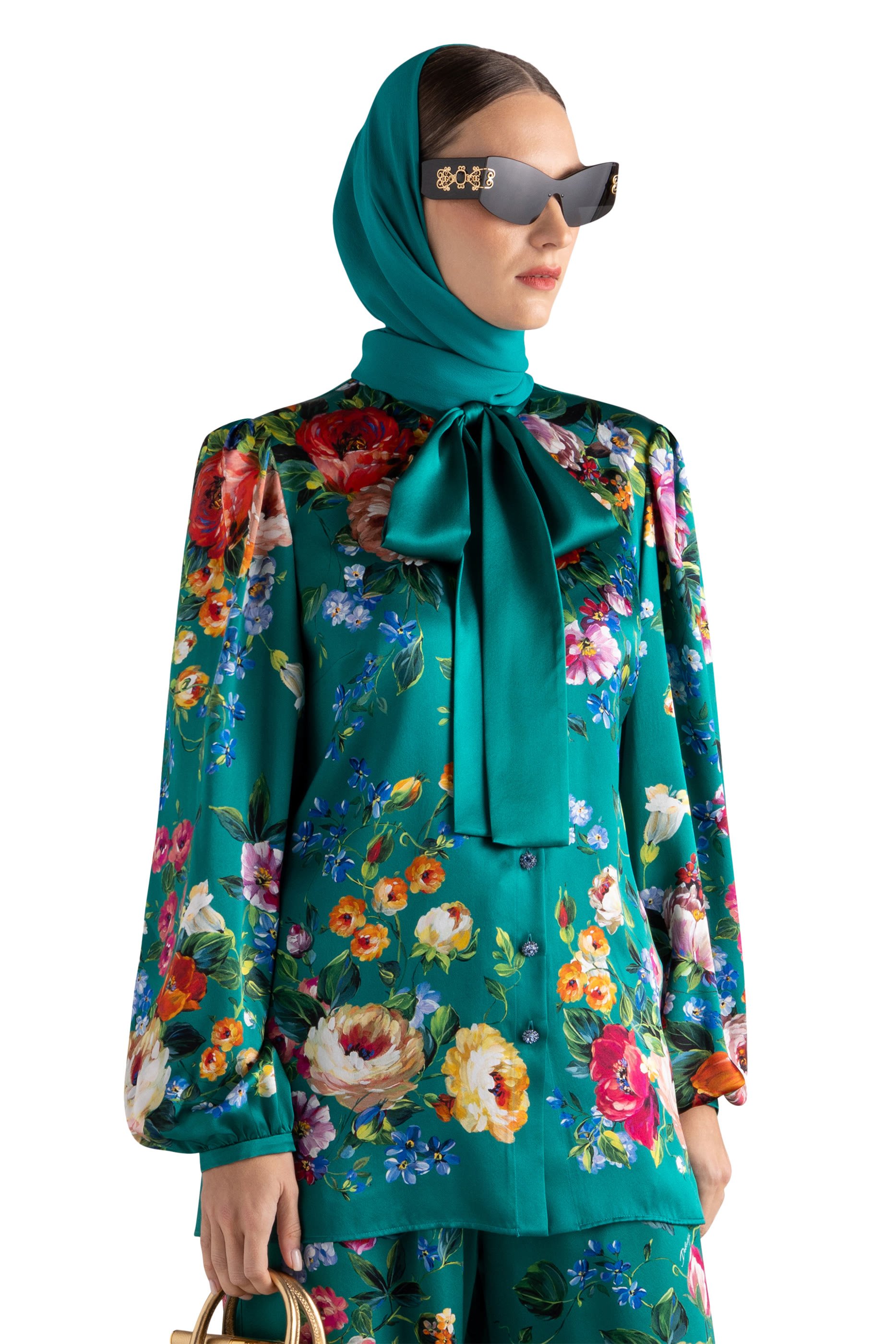 قميص بنقشة ورد ستان