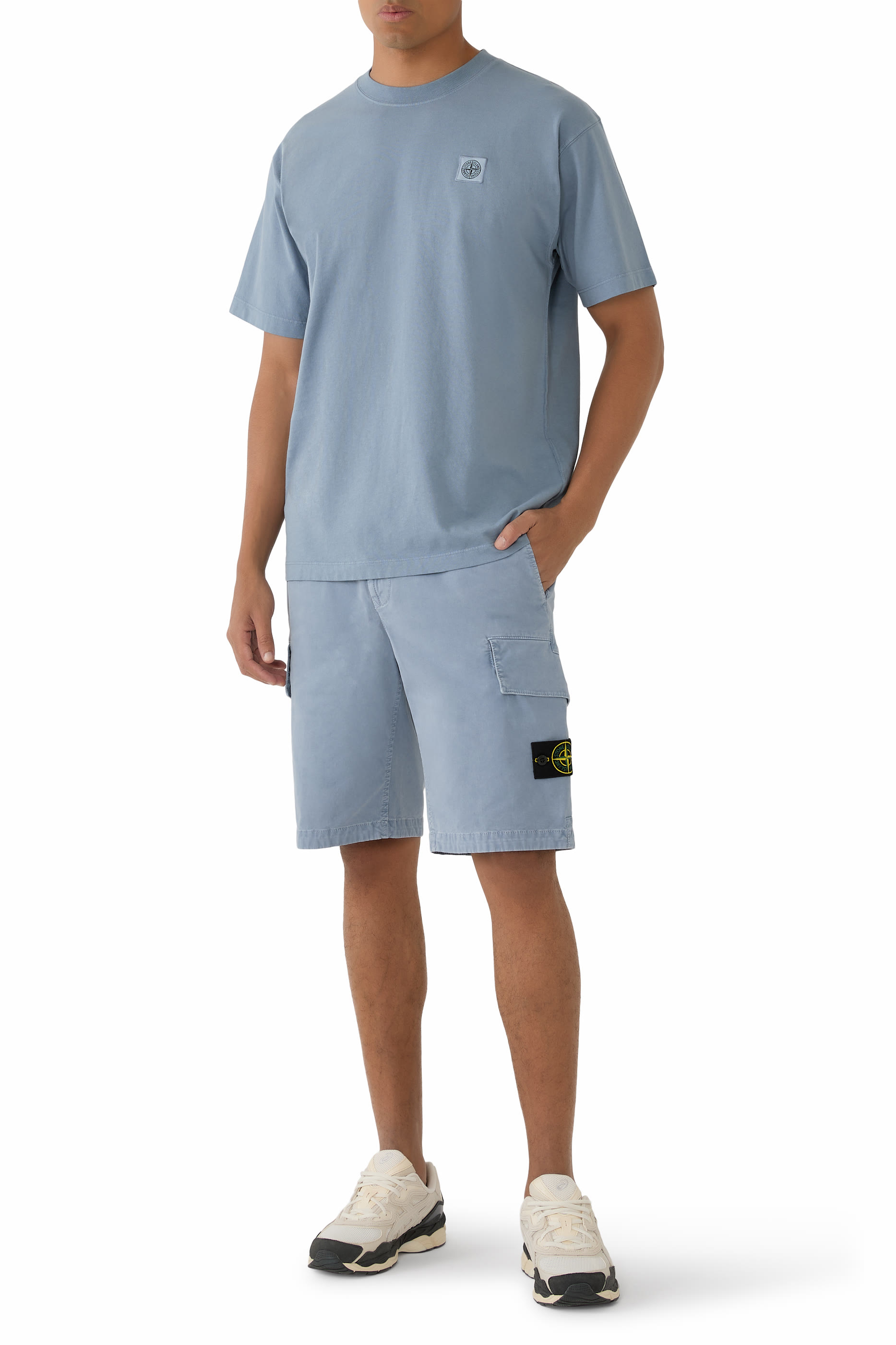 تيشيرت برقعة شعار البوصلة