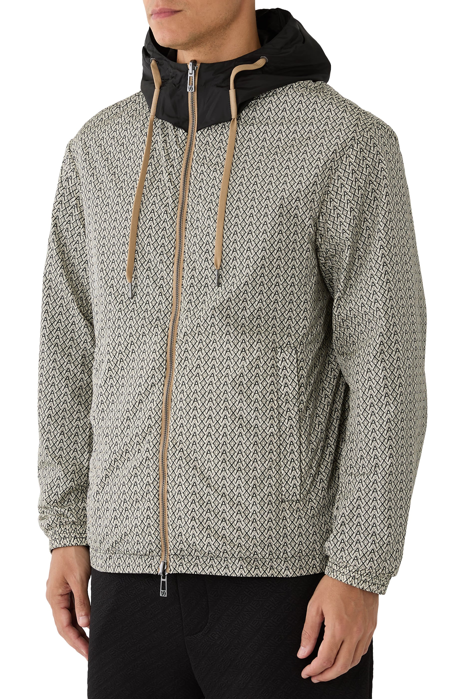 جاكيت بتصميم قميص وهودي