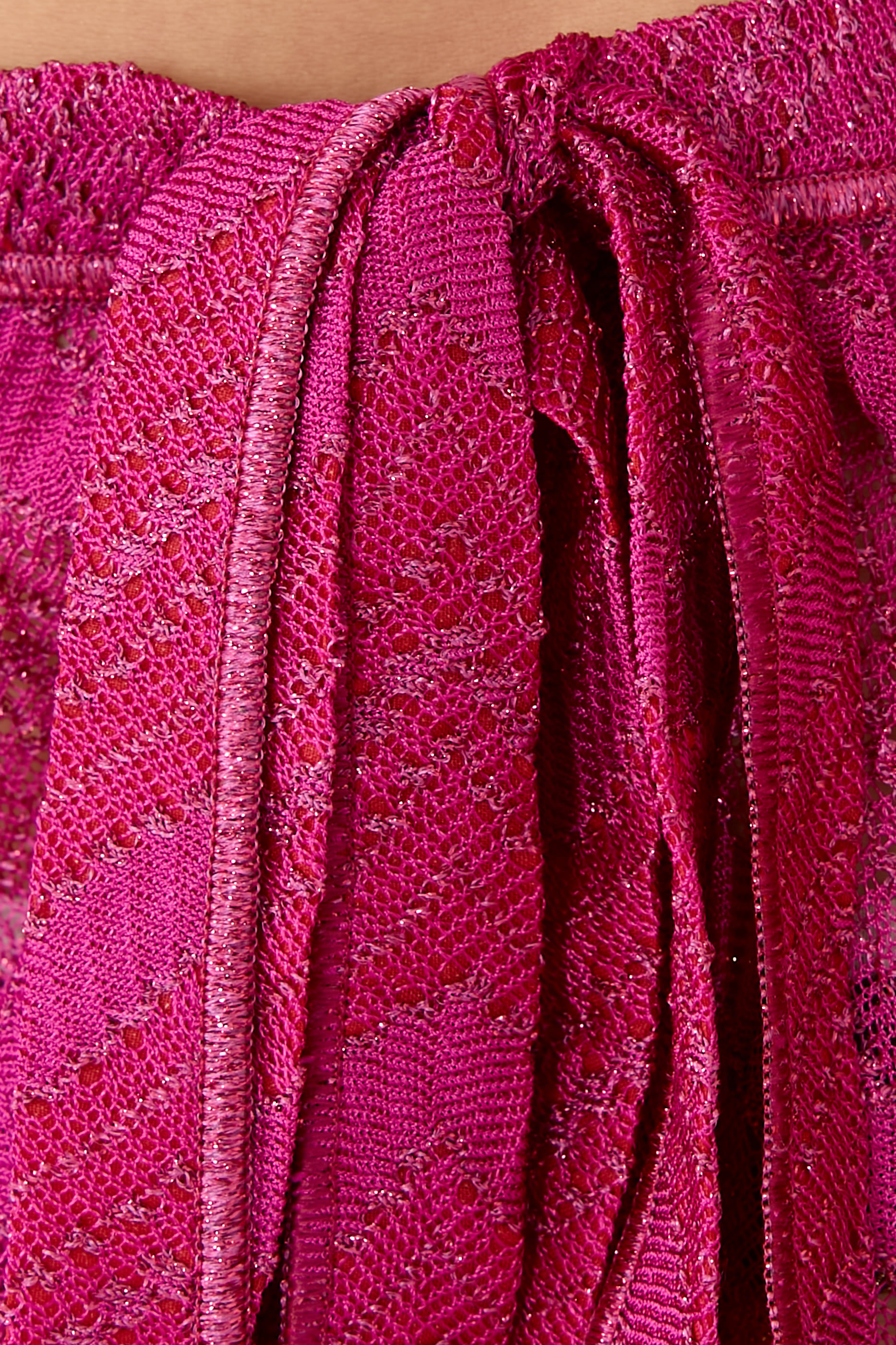 تنورة قصيرة ماري دانتيل برباط بنقشة متعرجة راشيل