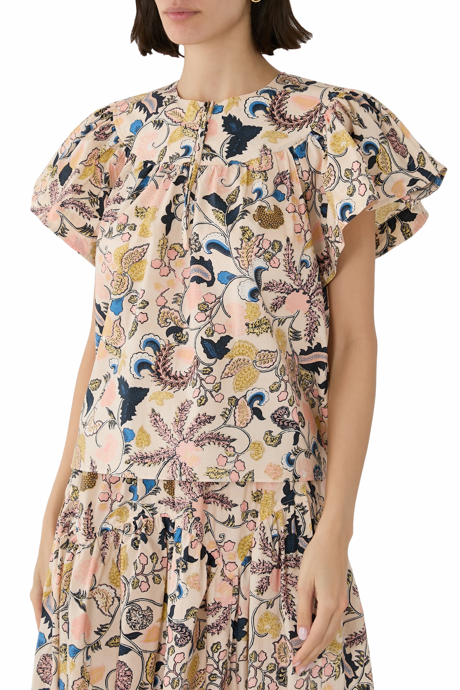 بلوزة بيرلاين بأكمام واسعة