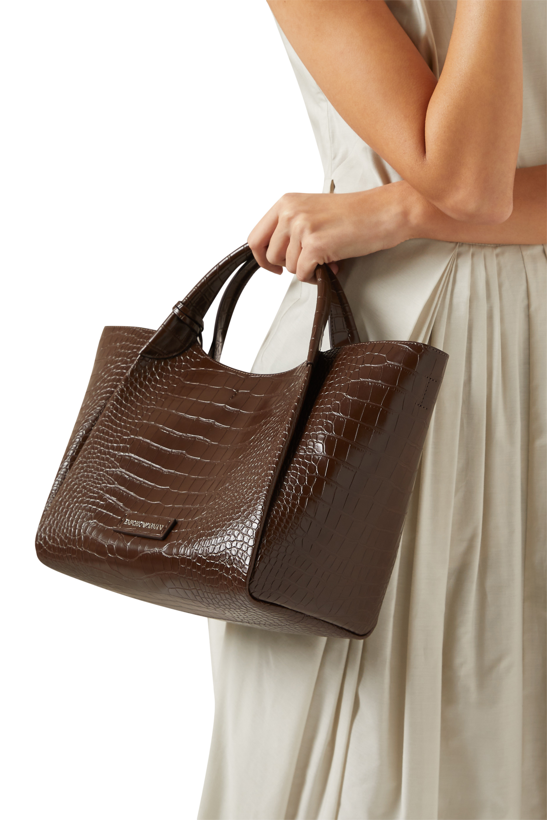 حقيبة يد بحلية شعار الماركة ونقشة جلد التمساح