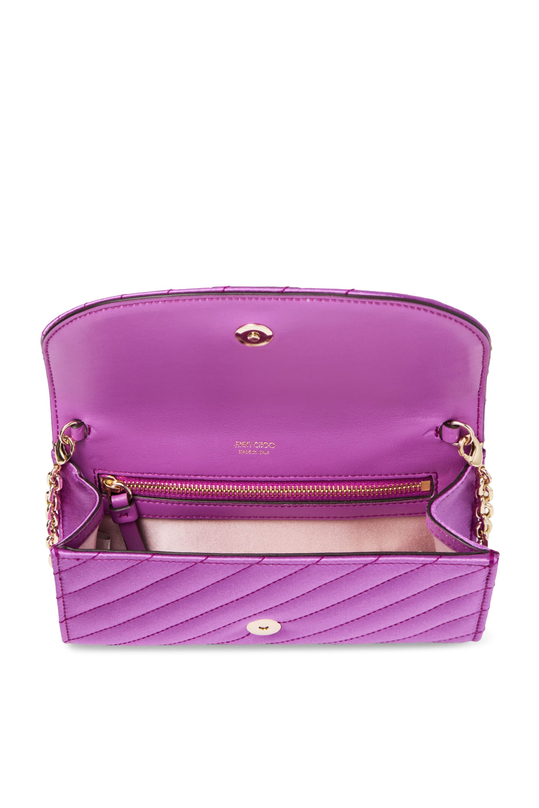 محفظة مقوسة بسلسلة