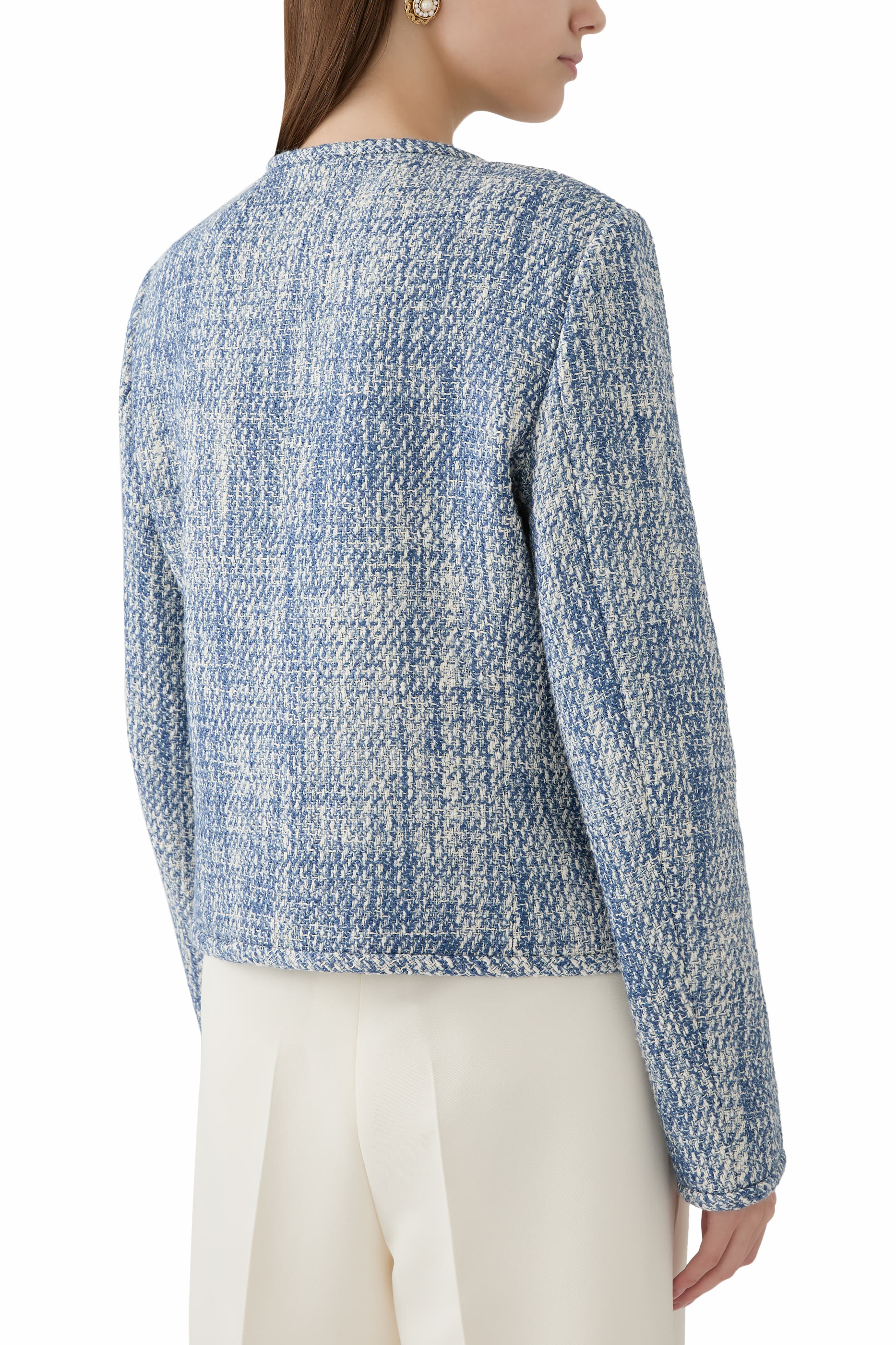 جاكيت بتصميم كارديجان تويد