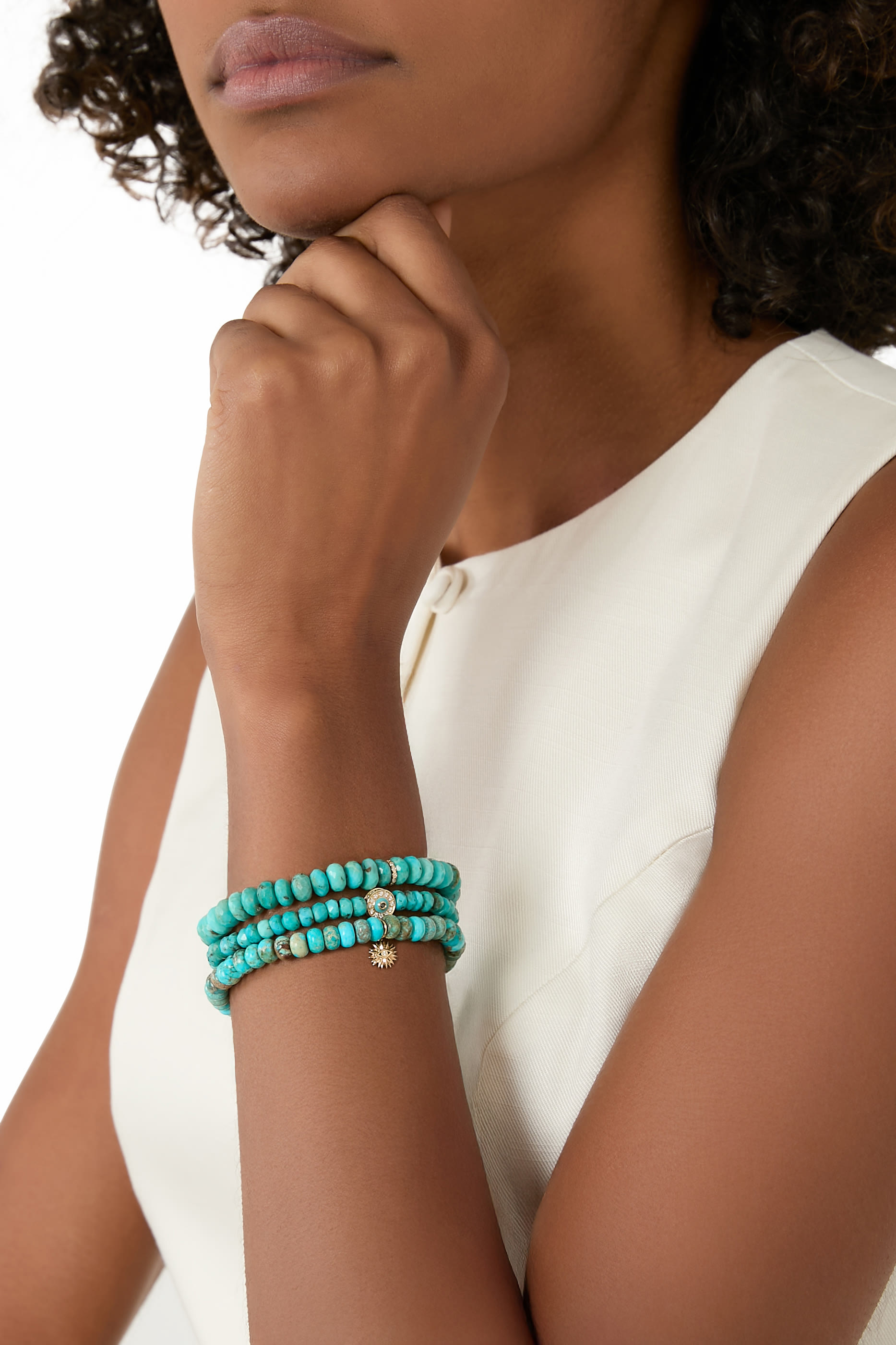 سوار خرز دائري مرصع بالألماس وحبات الفيروز ذهب أصفر عيار 14