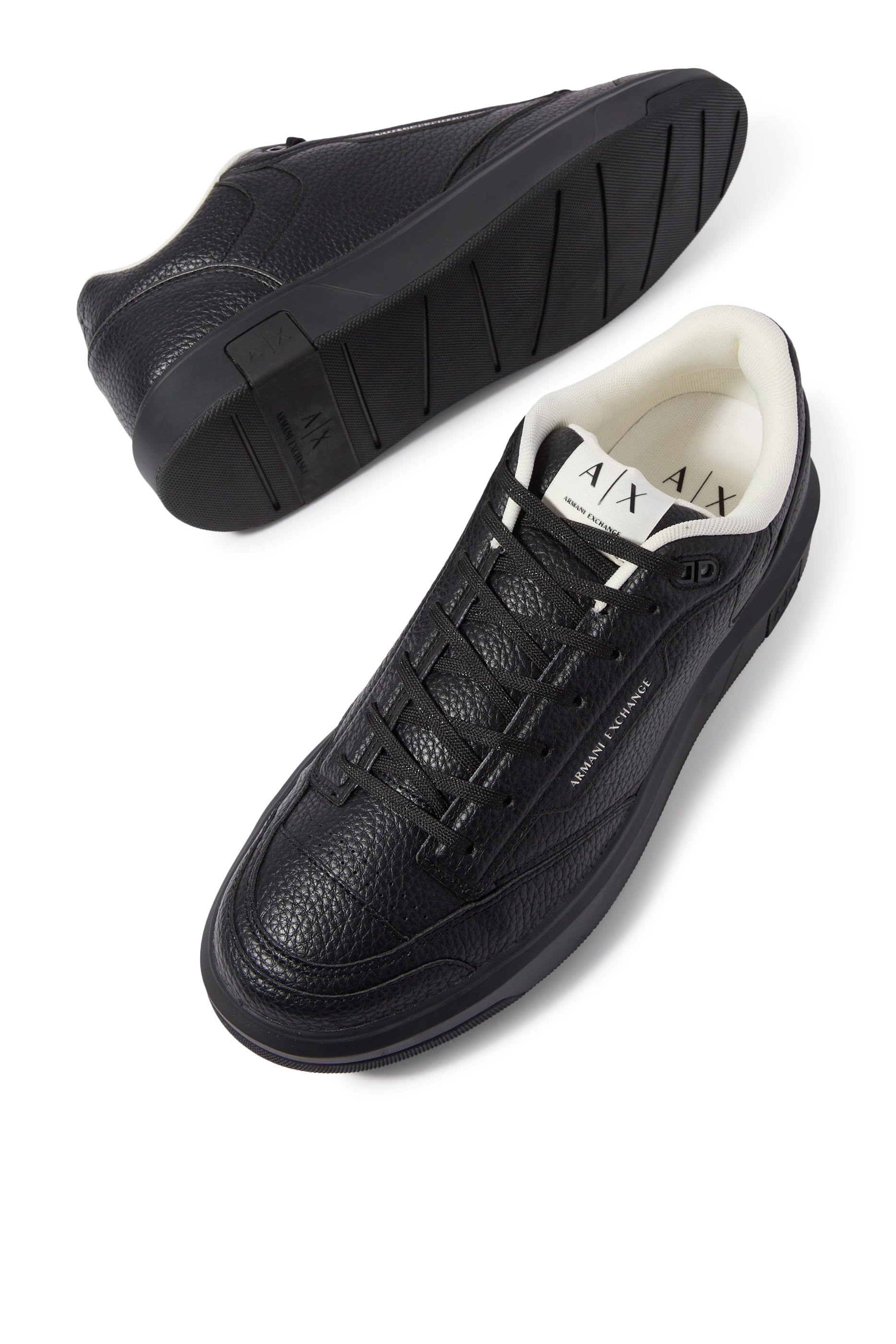 سنيكرز فينيسيا بشعار الماركة 