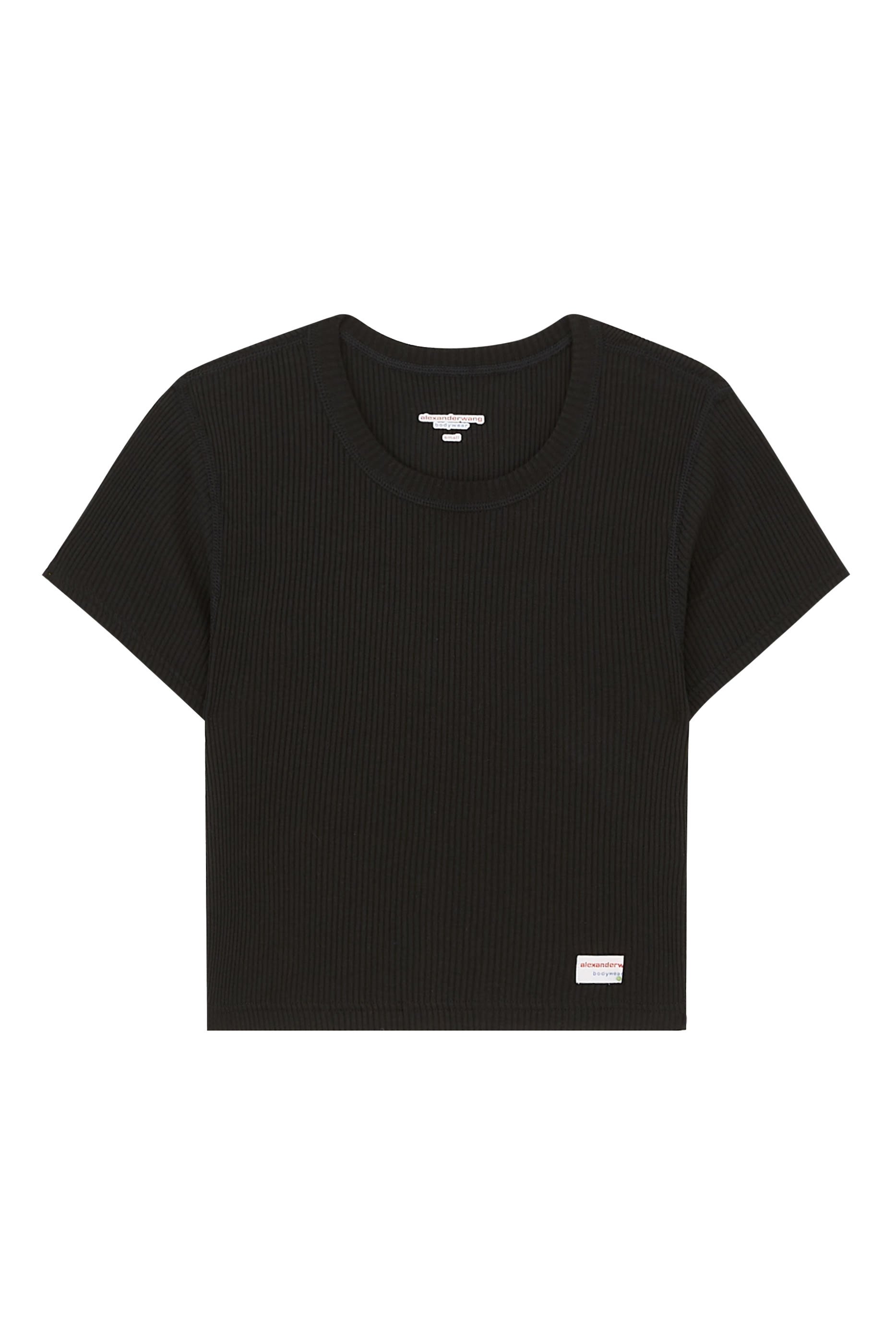 تيشيرت قصير بأكمام قصيرة