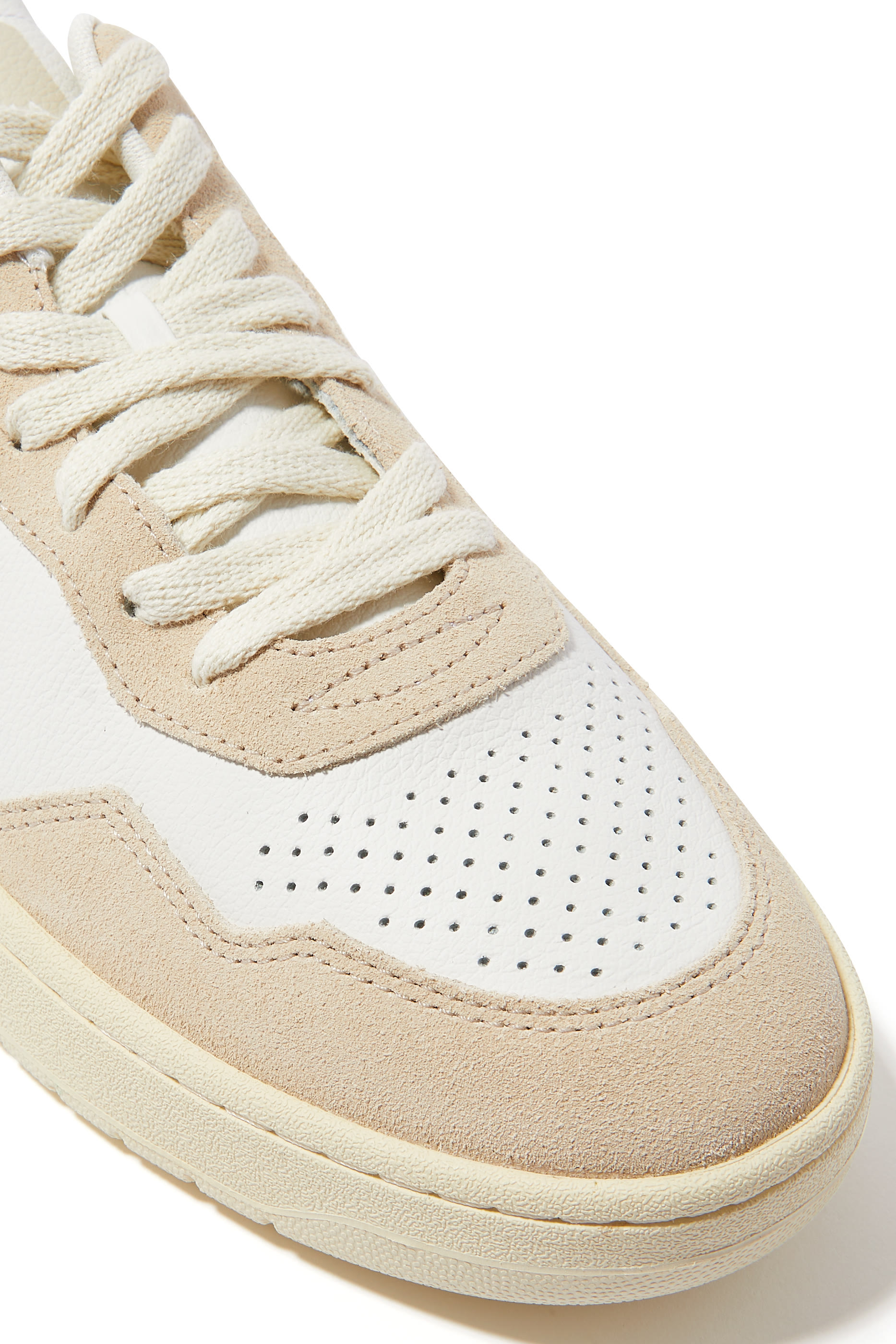 سنيكرز في- 90 جلد