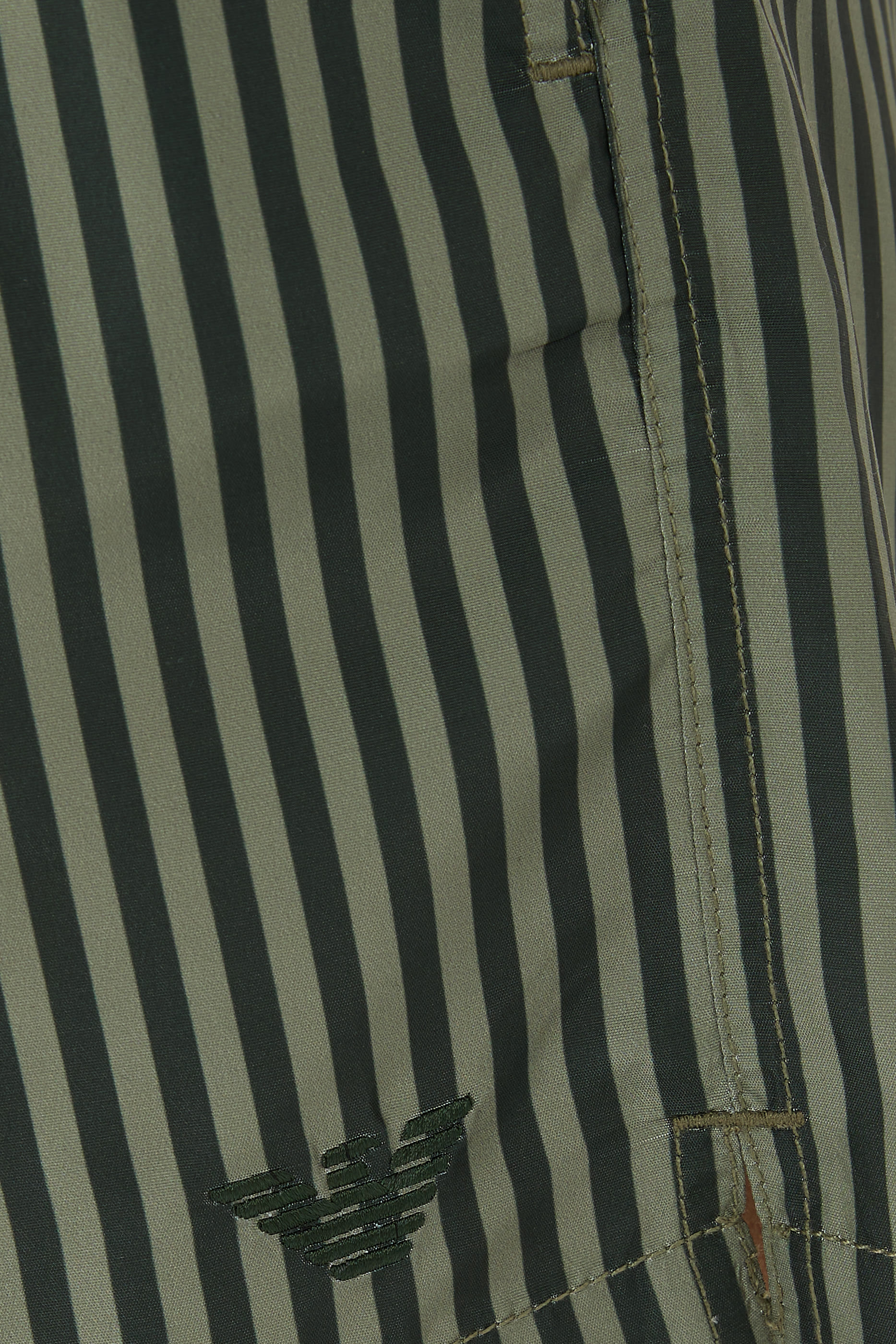 شورت سباحة مخطط