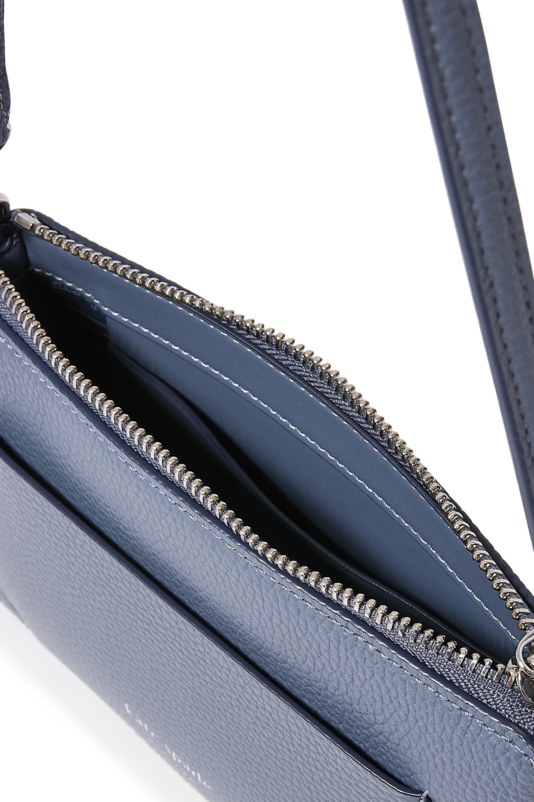 حقيبة بوشيت افا