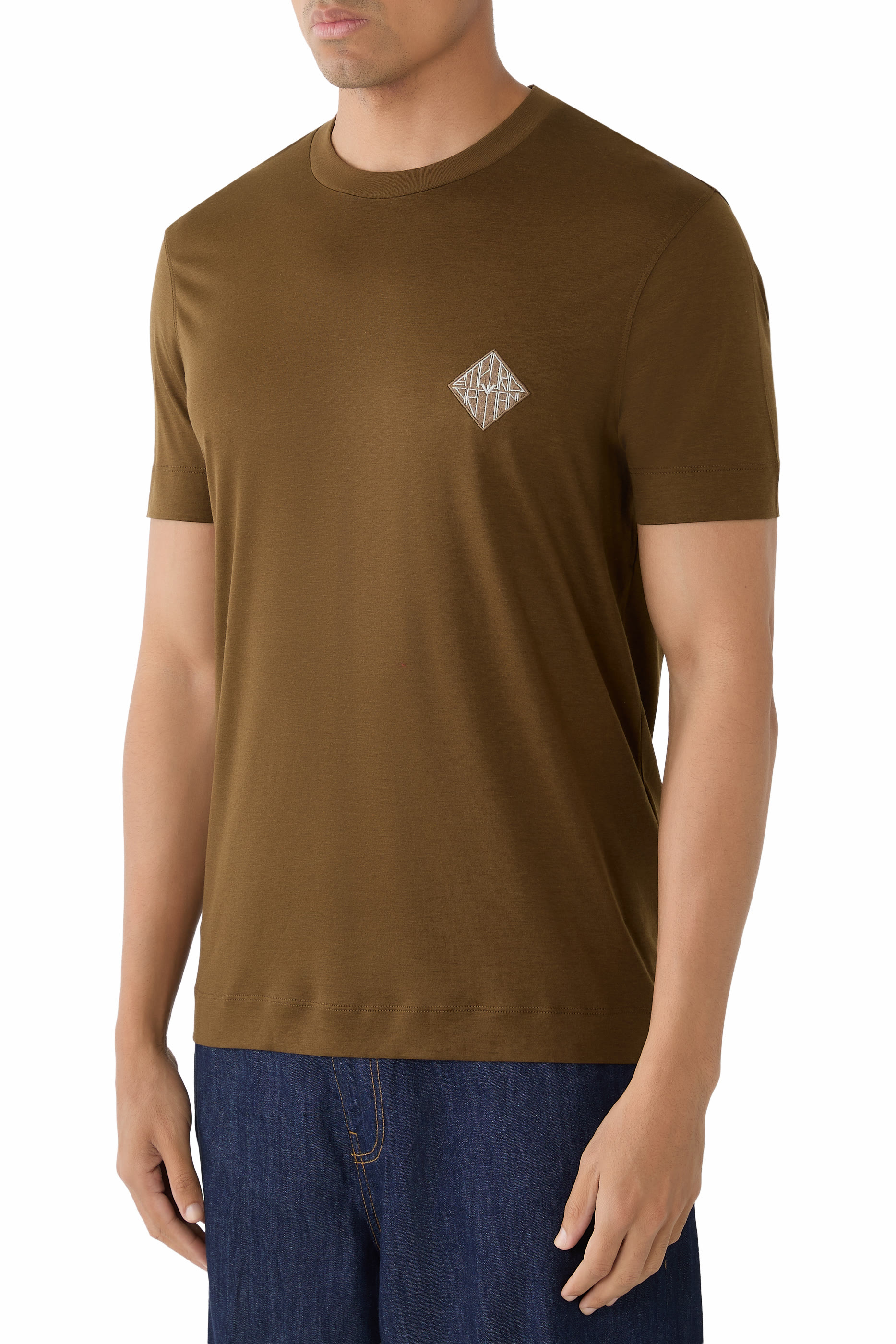 تيشيرت بشعار الماركة صغير