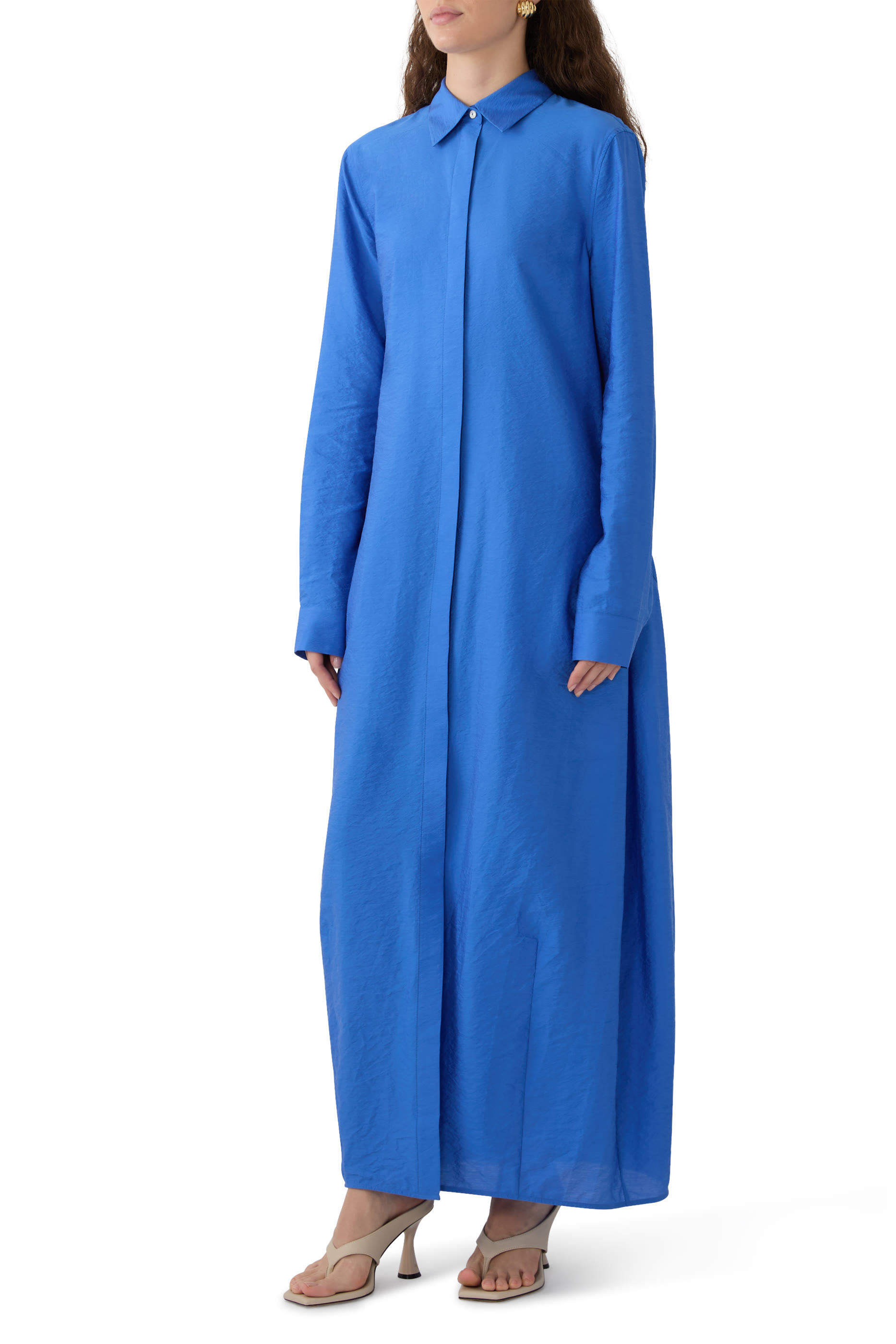 فستان بتصميم قميص بقصة واسعة