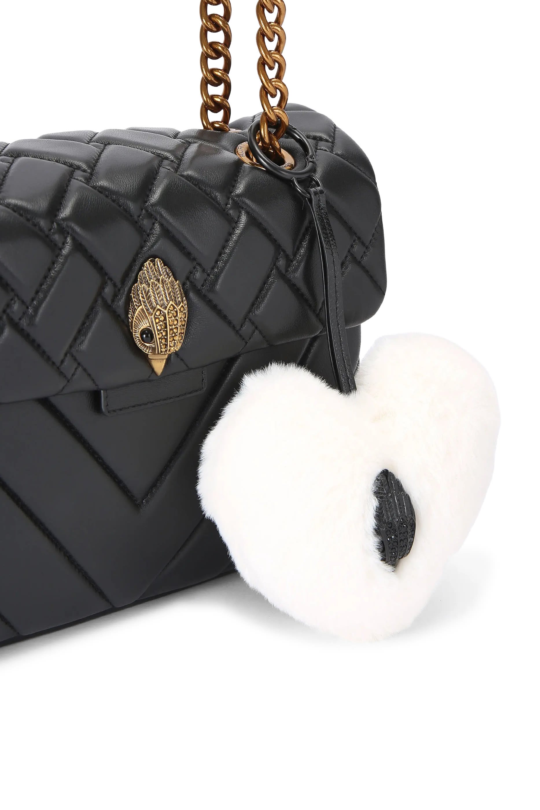 حلية بتصميم قلب أف فرو