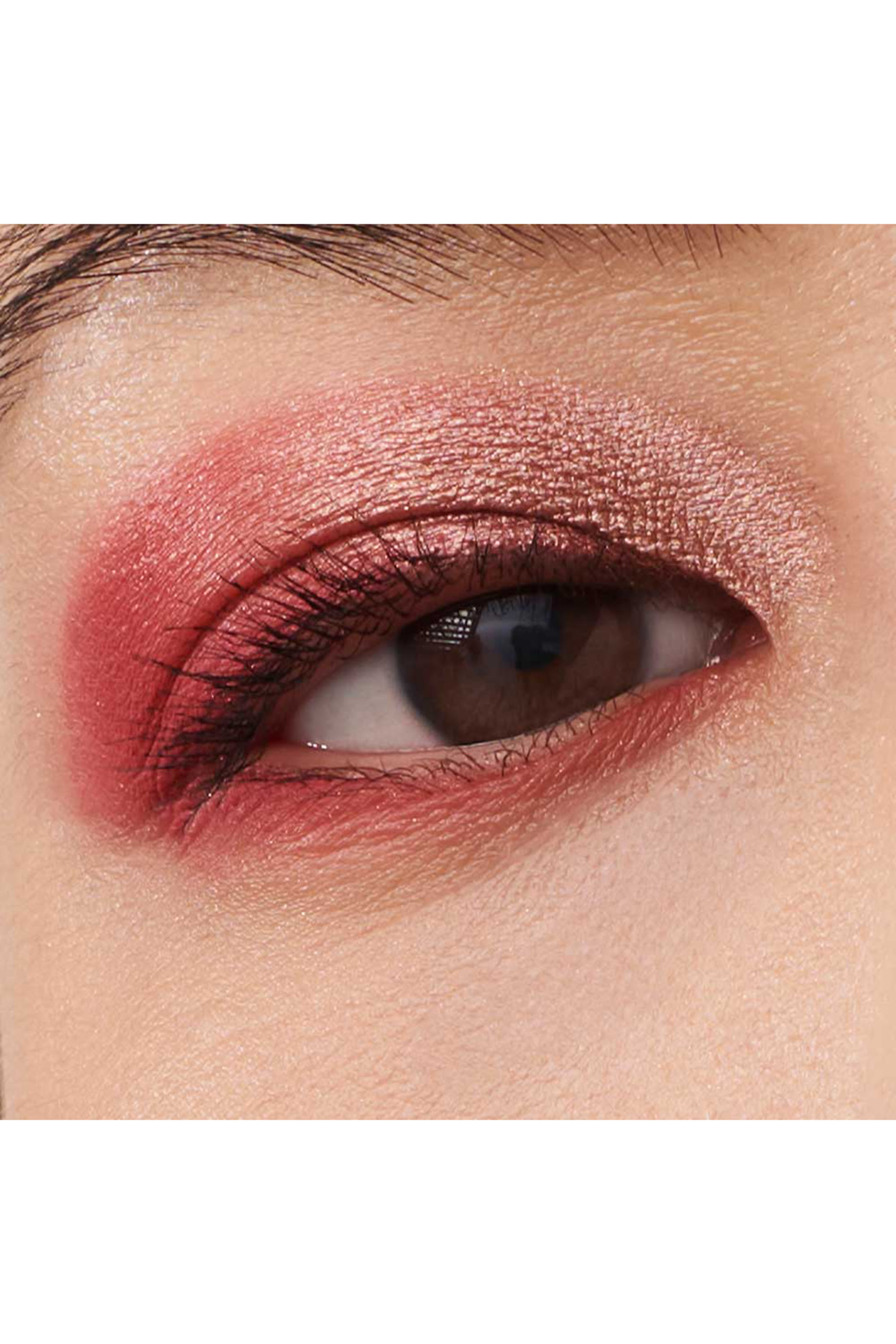 لوحة ظلال عيون دايمنشنز بتأثيرات متعددة تدوم طويلاً