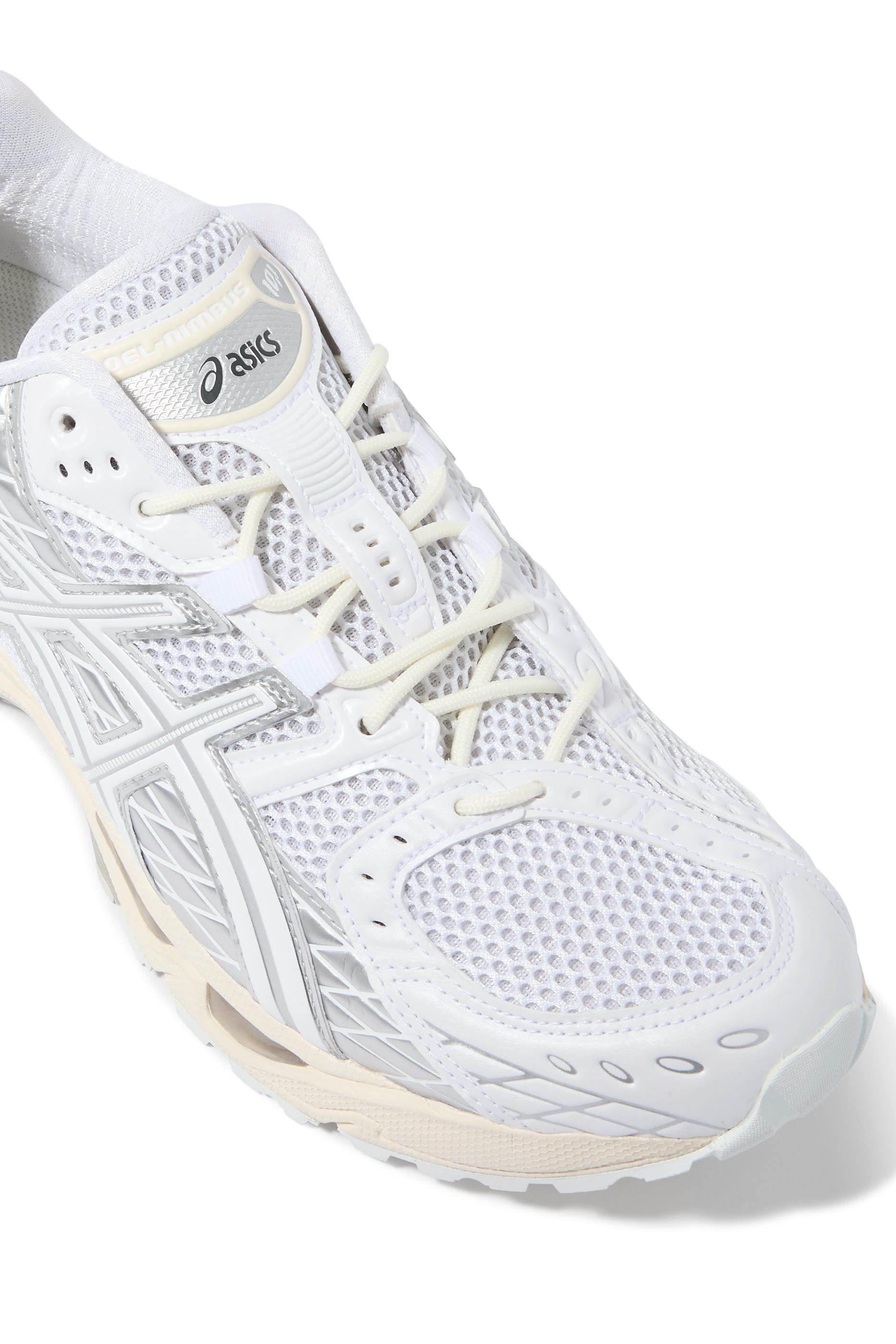 سنيكرز جل-نيمبوس 10.1