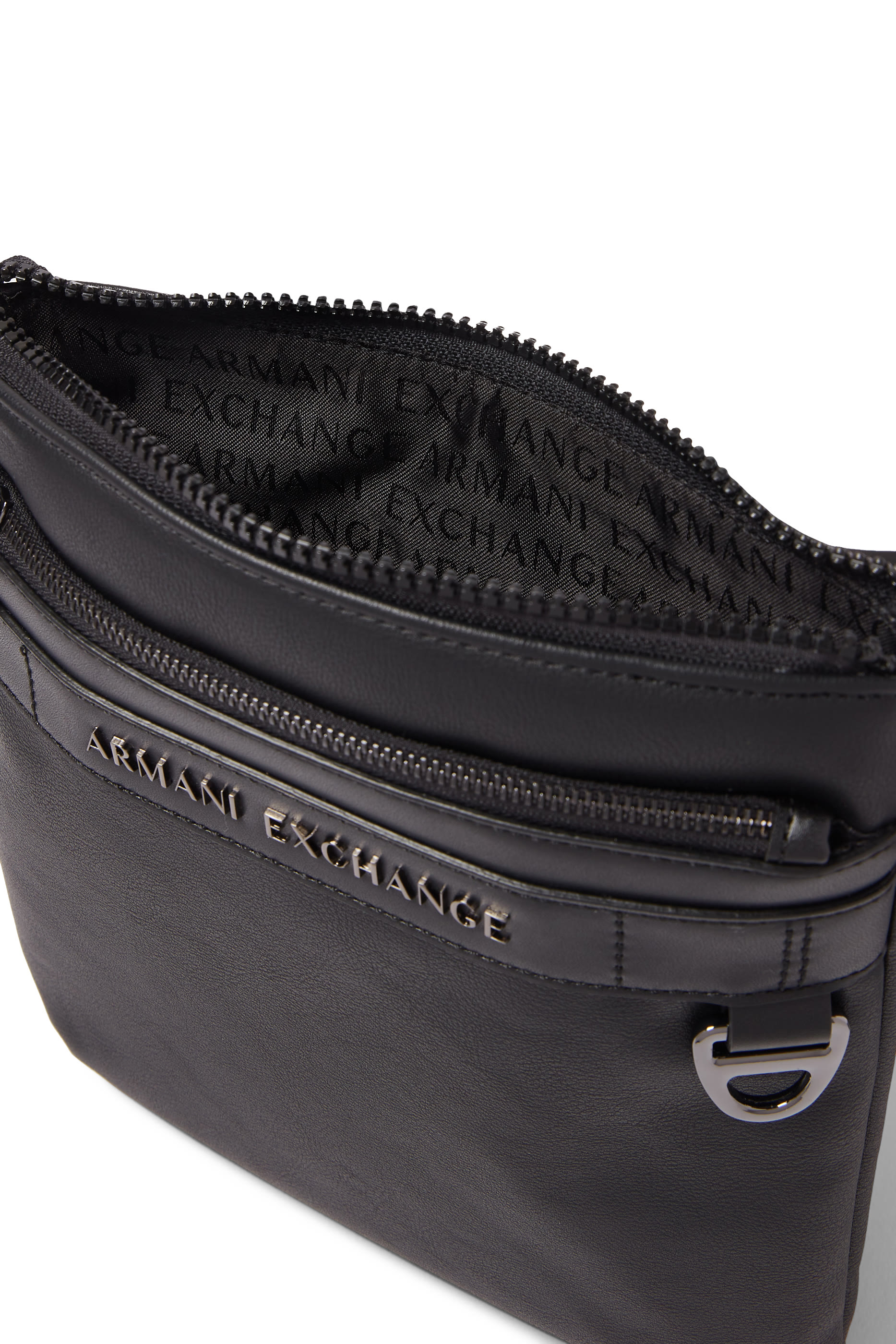 حقيبة كروس بشعار الماركة جلد صناعي