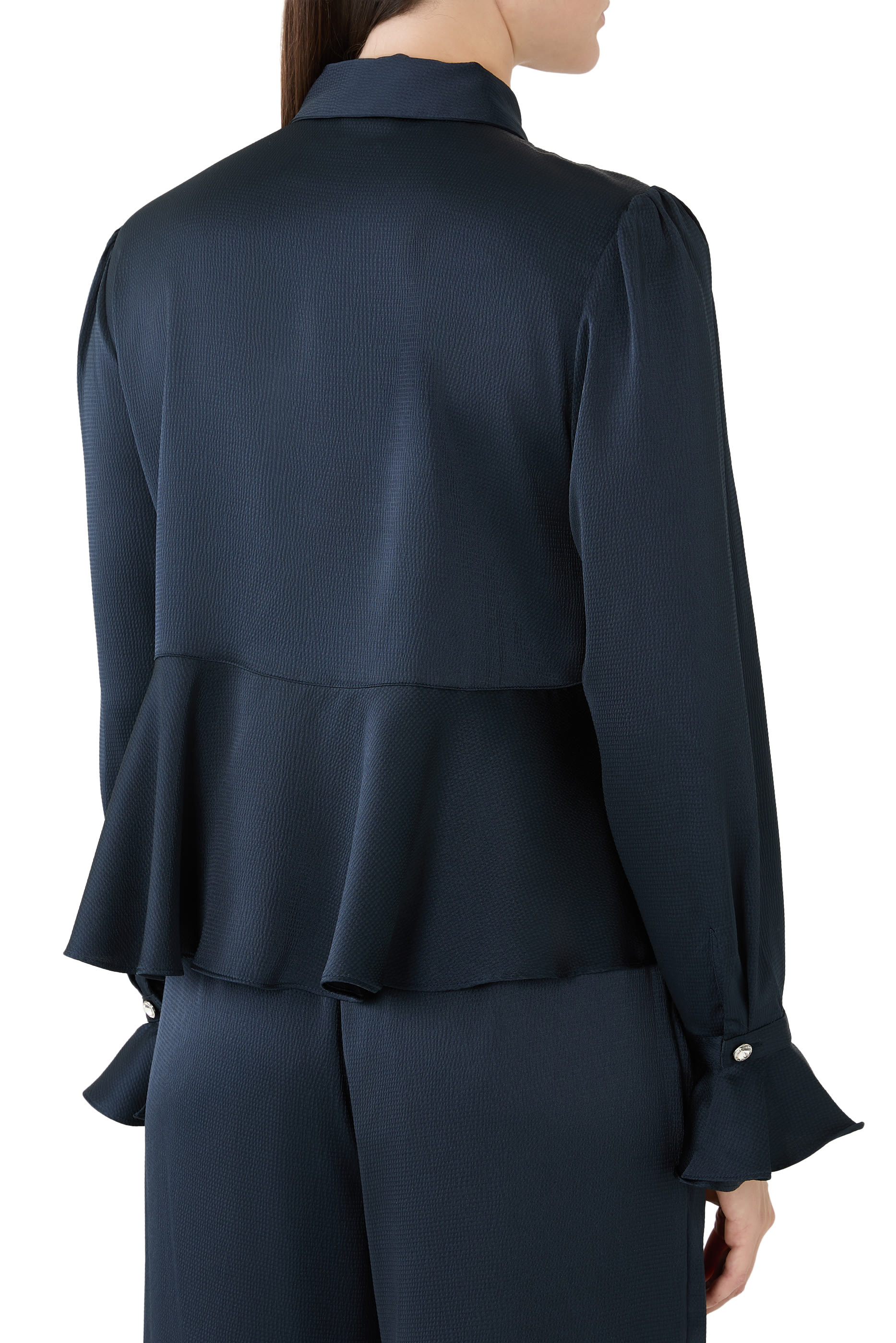 بلوزة إيزور