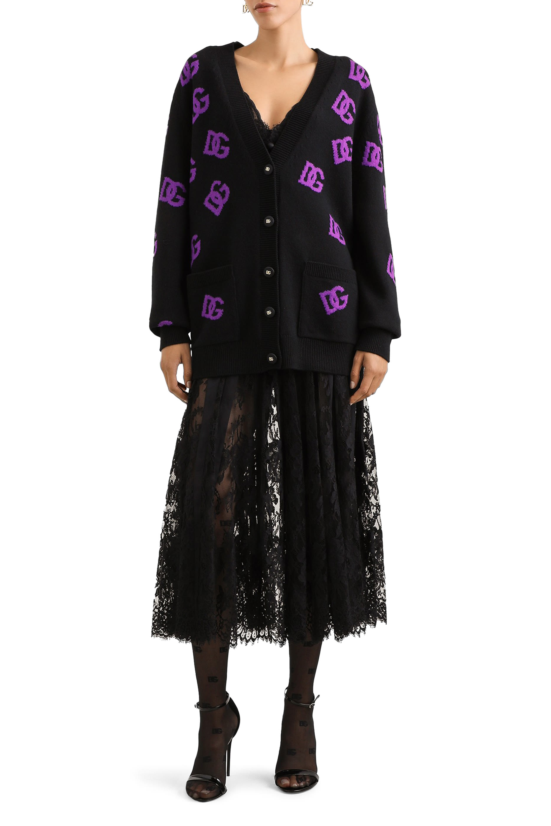 كارديجان مطرز بشعار الماركة