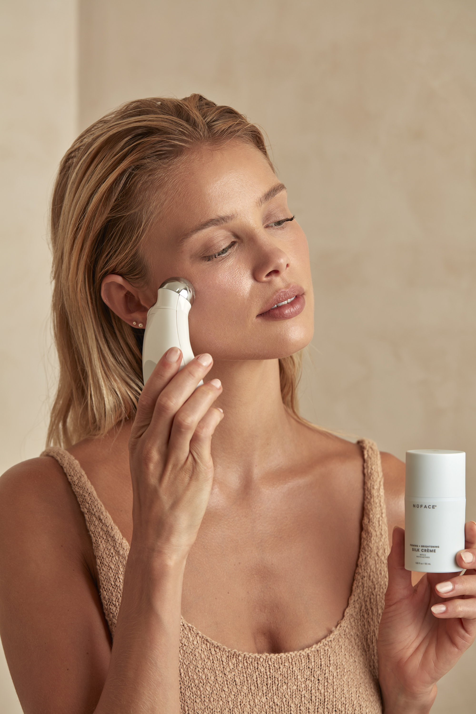 مجموعة العناية الأساسية نوفيس ترينيتي + برو