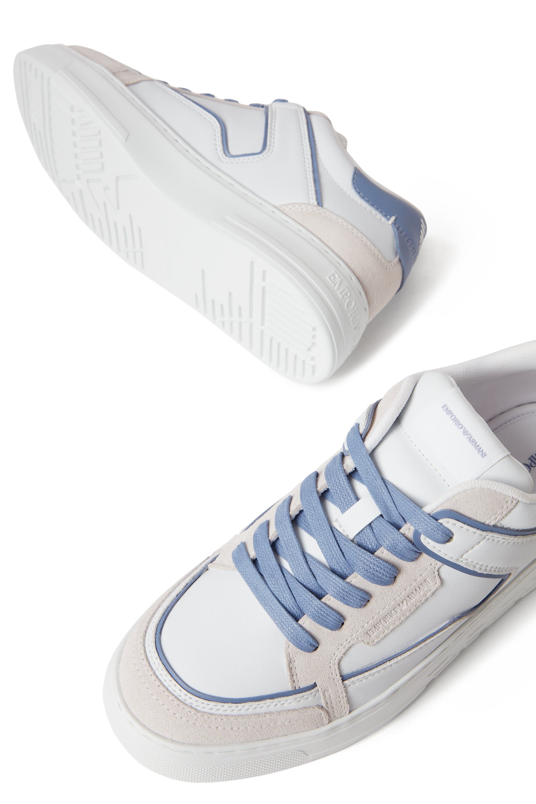 سنيكرز بشعار الماركة